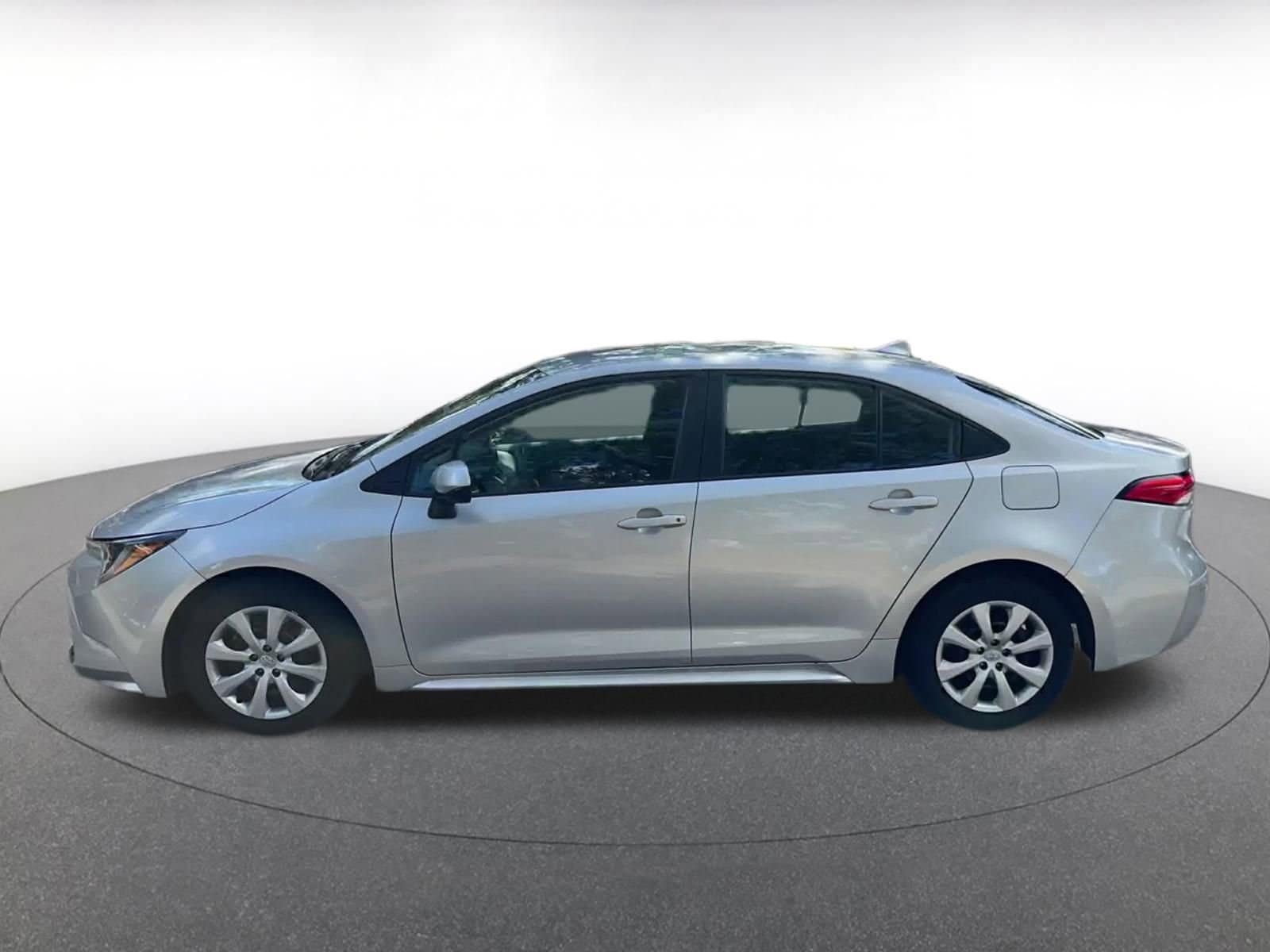 Thumbnail: 2024 Toyota Corolla - 9