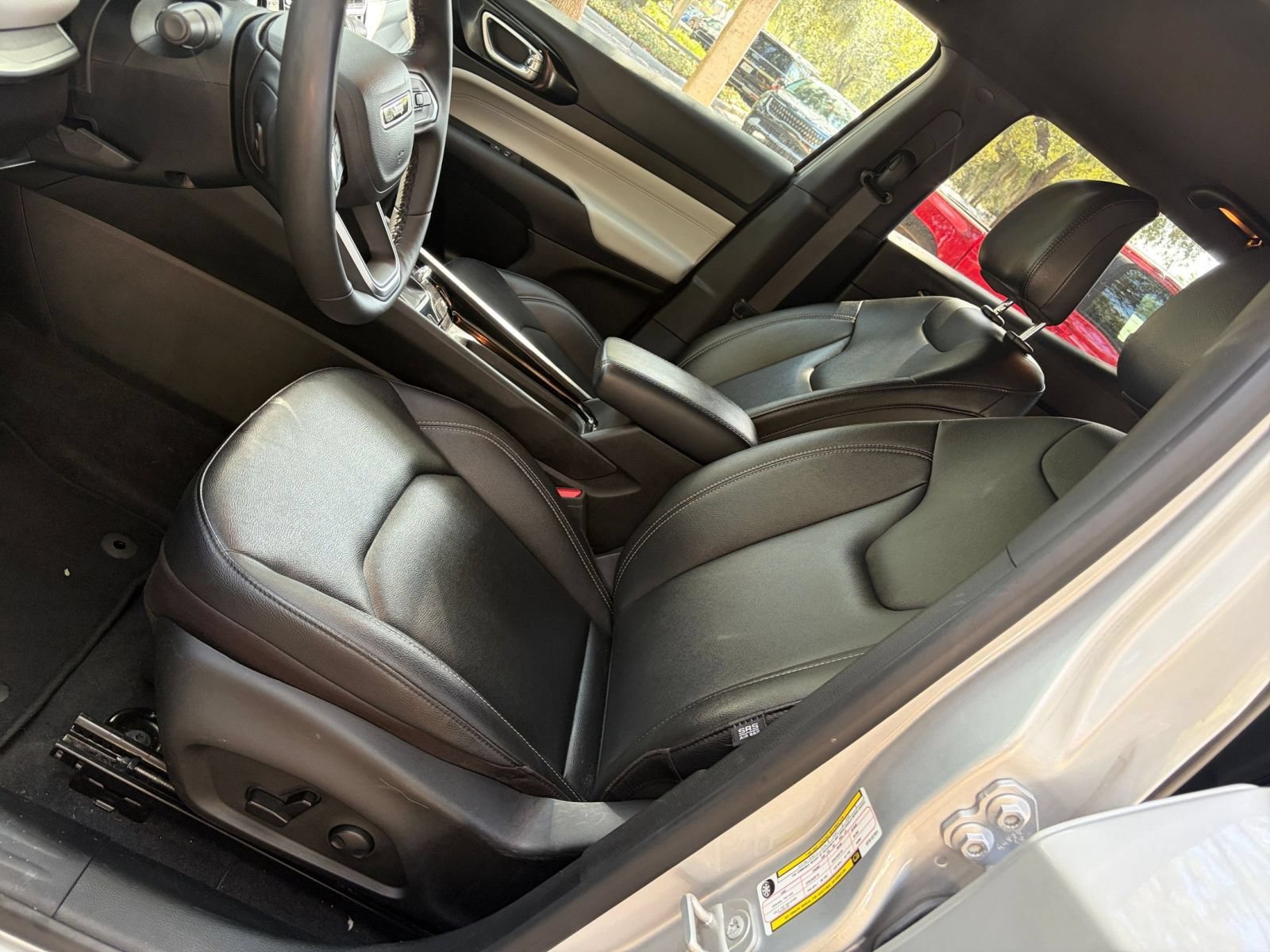 Thumbnail: 2025 Jeep Compass - 35