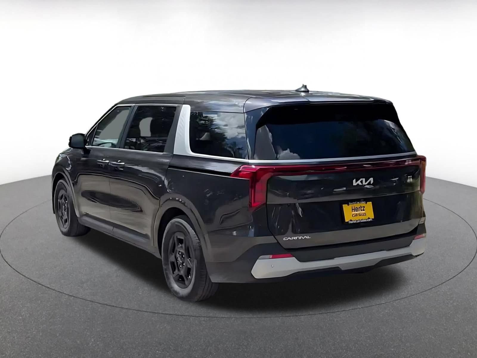 Thumbnail: 2026 Kia Carnival - 10