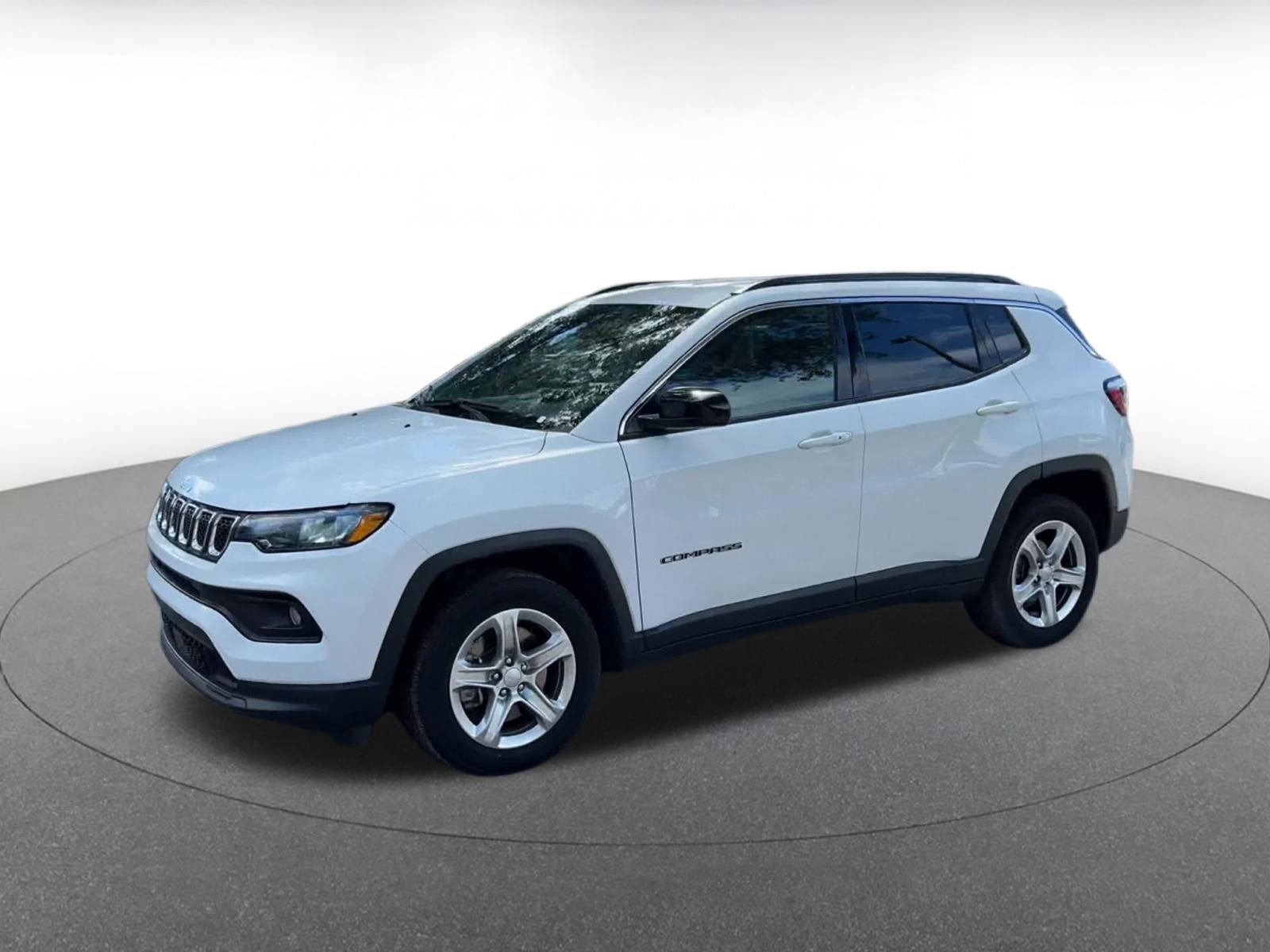 Thumbnail: 2023 Jeep Compass - 8