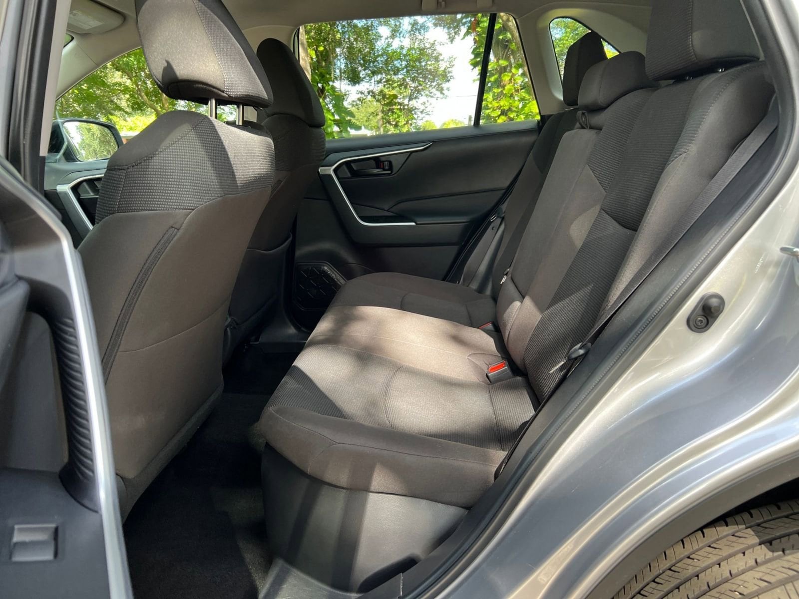 Thumbnail: 2025 Toyota RAV4 - 31