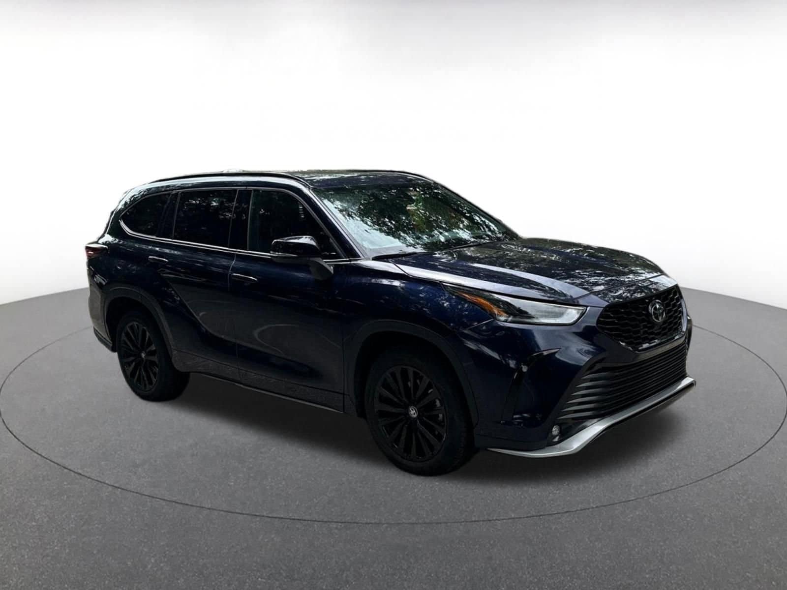 2024 Toyota Highlander XSE Hero Image