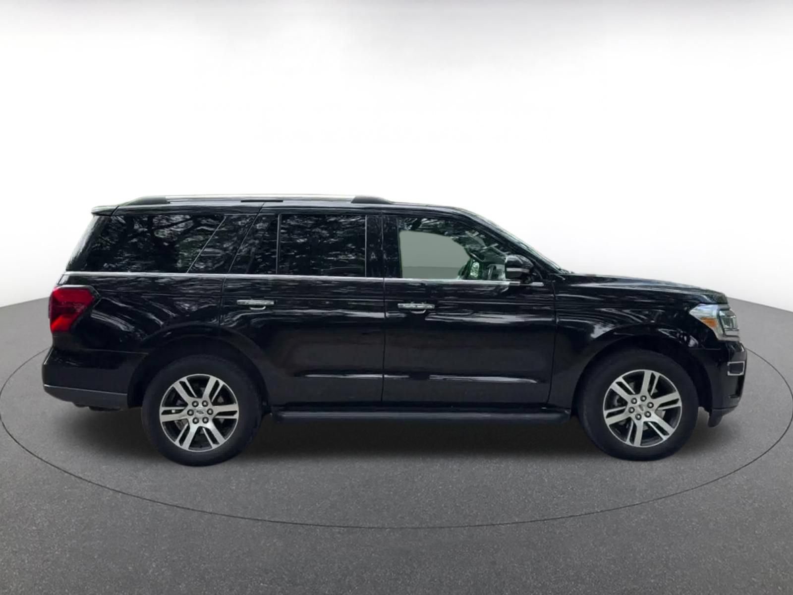 Thumbnail: 2024 Ford Expedition - 15
