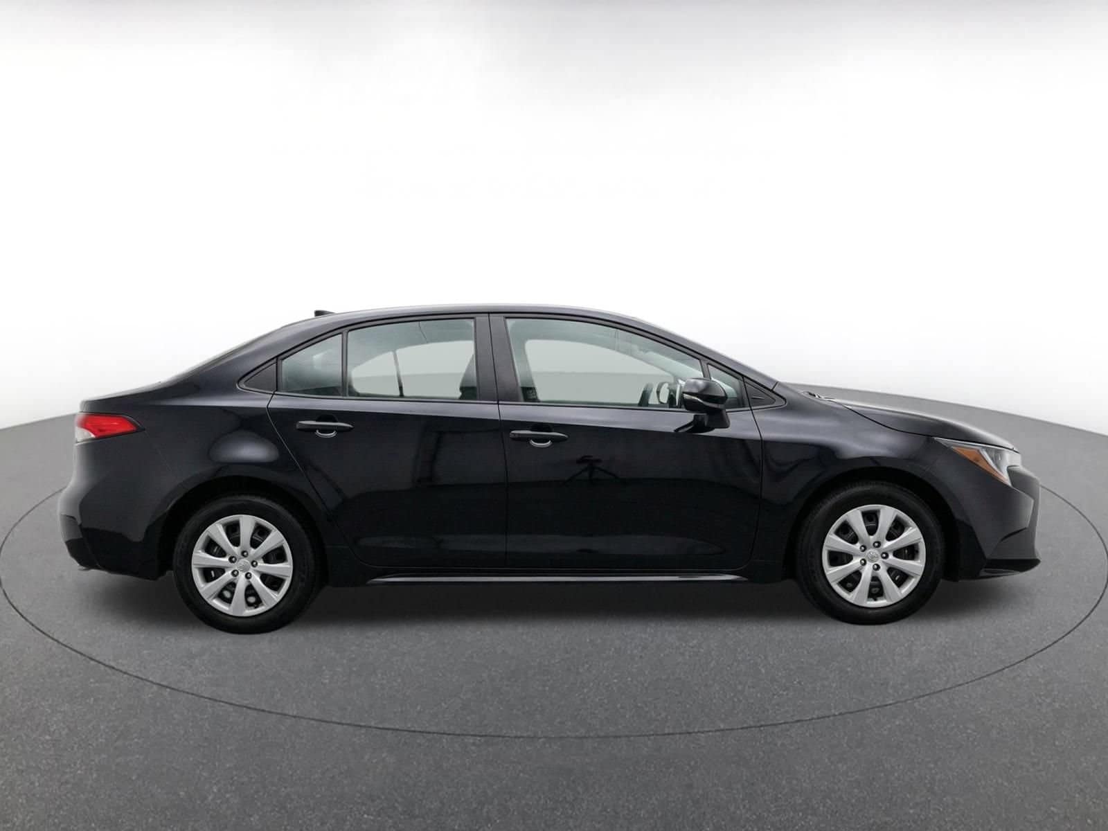 Thumbnail: 2025 Toyota Corolla - 8