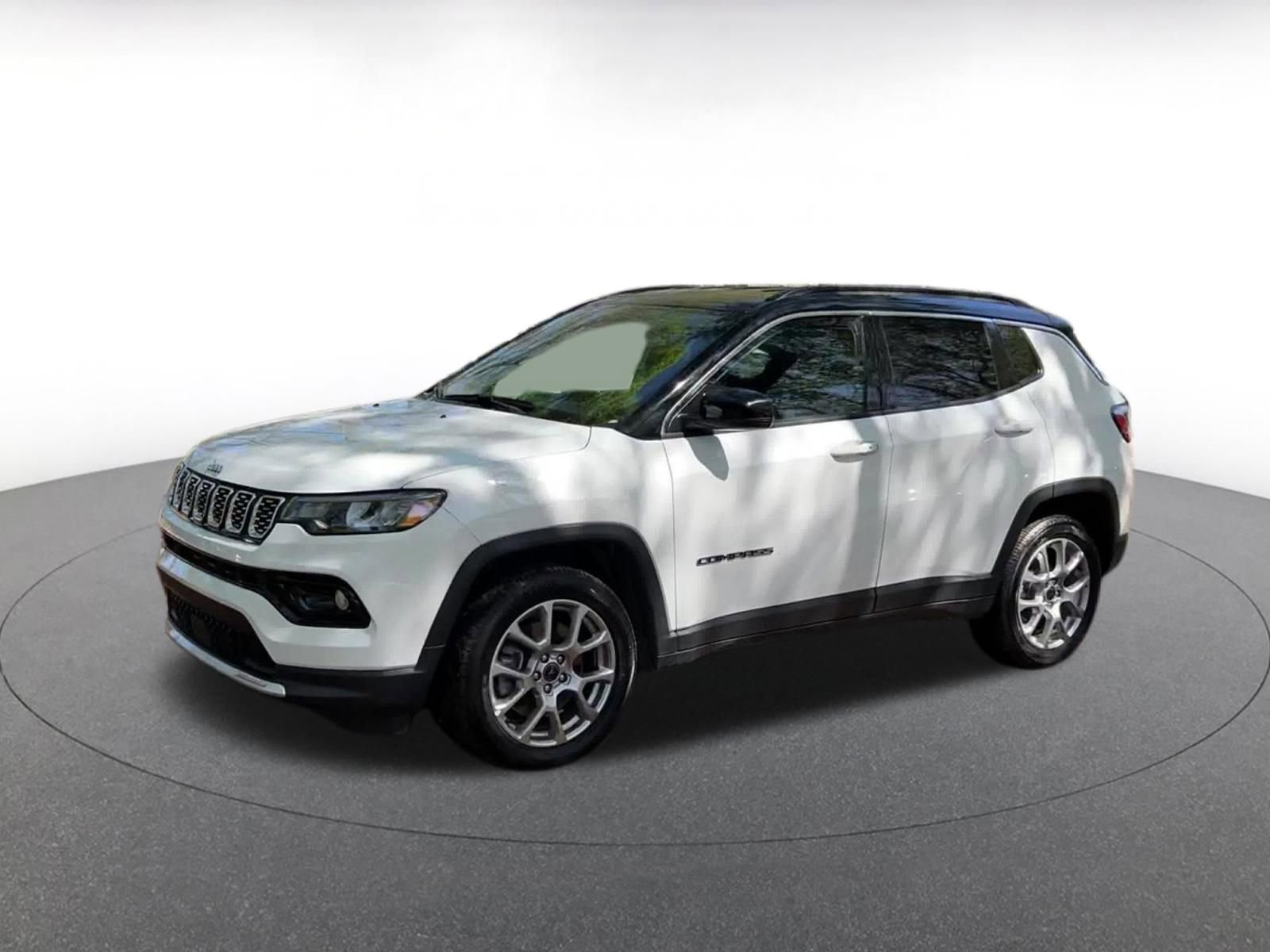 Thumbnail: 2025 Jeep Compass - 8