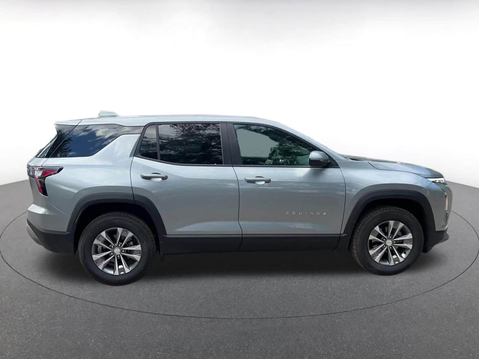 Thumbnail: 2025 Chevrolet Equinox - 16