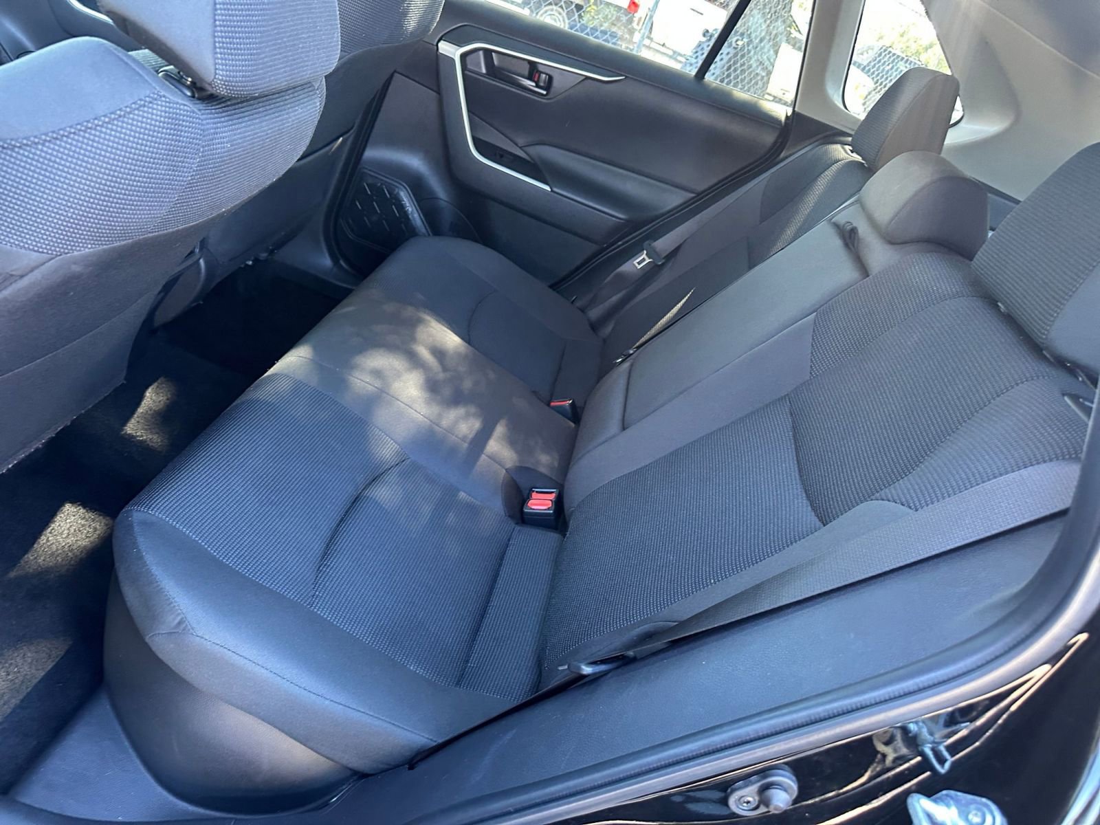 Thumbnail: 2025 Toyota RAV4 - 25