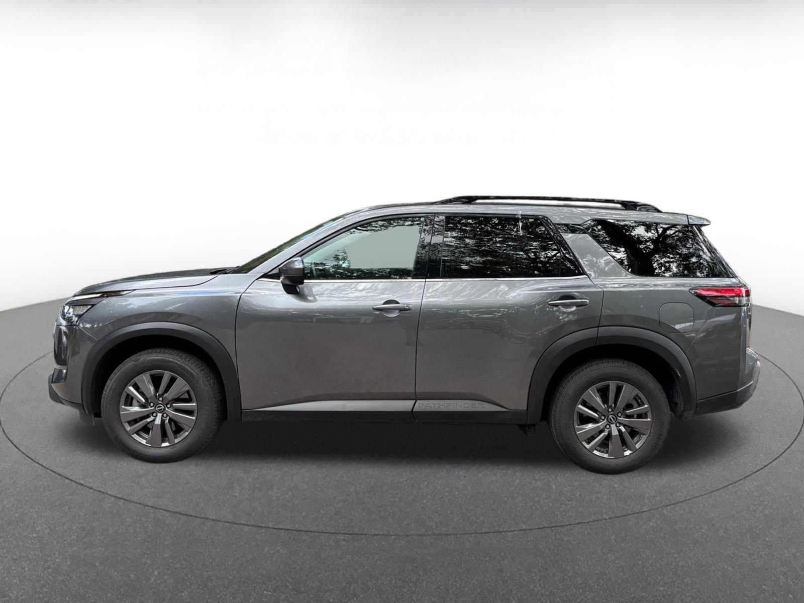 Thumbnail: 2025 Nissan Pathfinder - 8