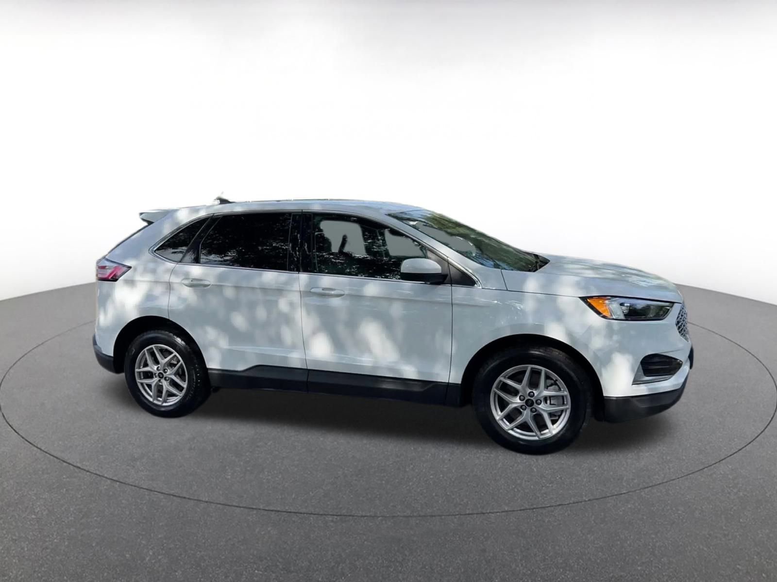 Thumbnail: 2024 Ford Edge - 2
