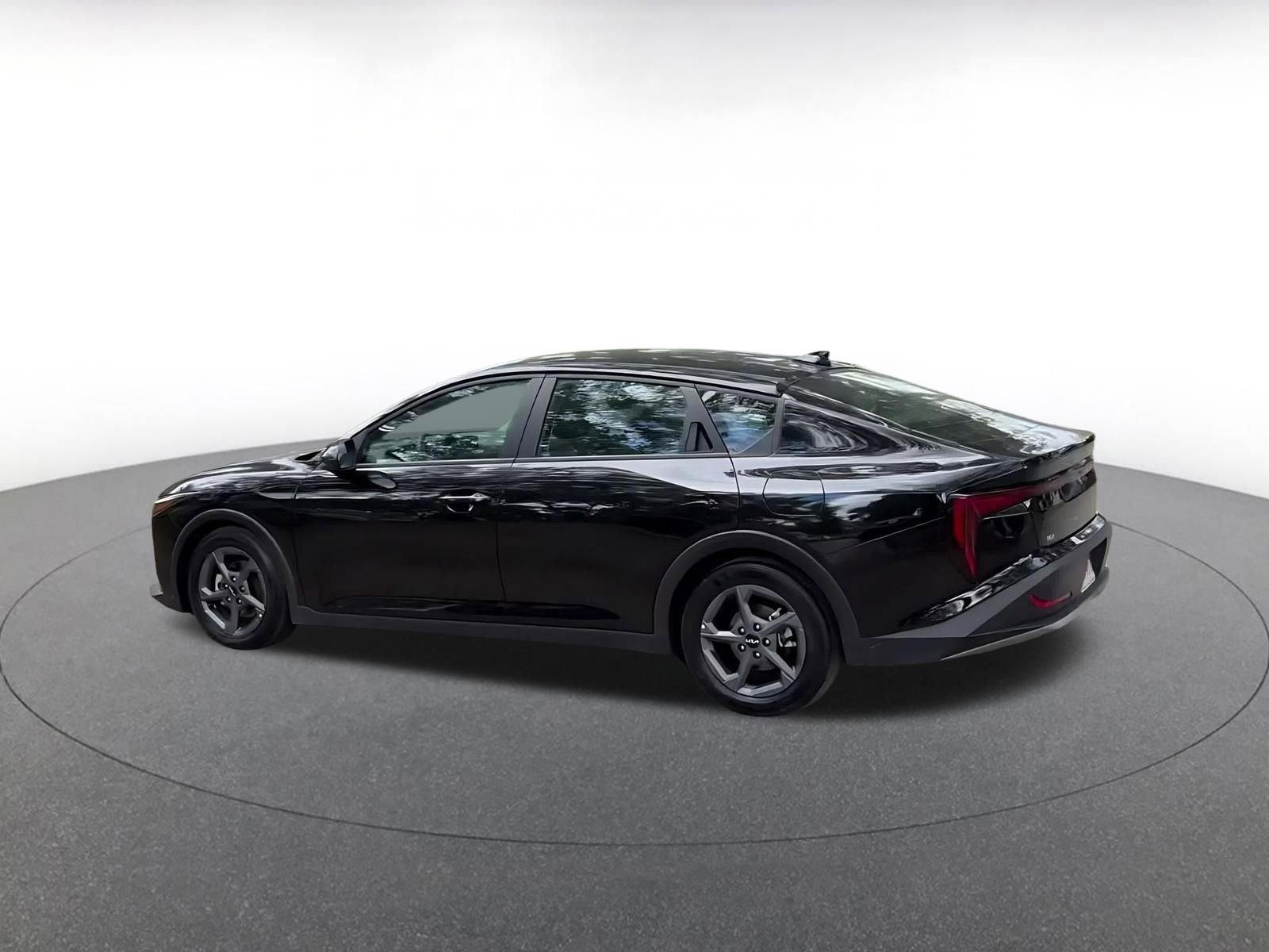 Thumbnail: 2025 Kia K4 - 10