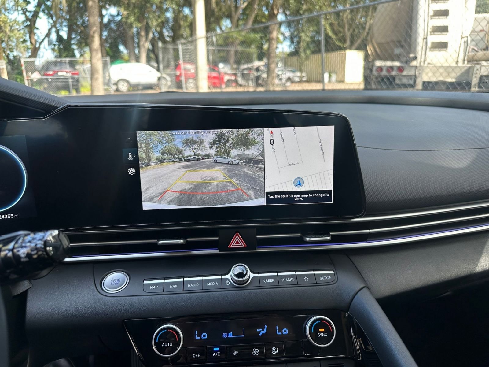 Thumbnail: 2025 Hyundai Elantra - 17