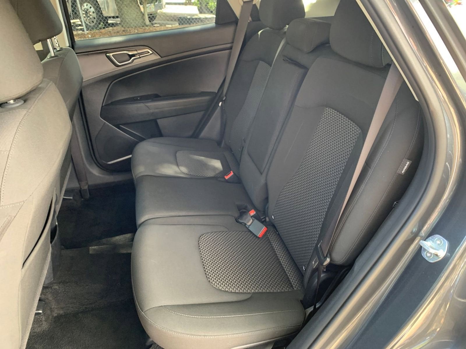 2024 Kia Sportage LX 32