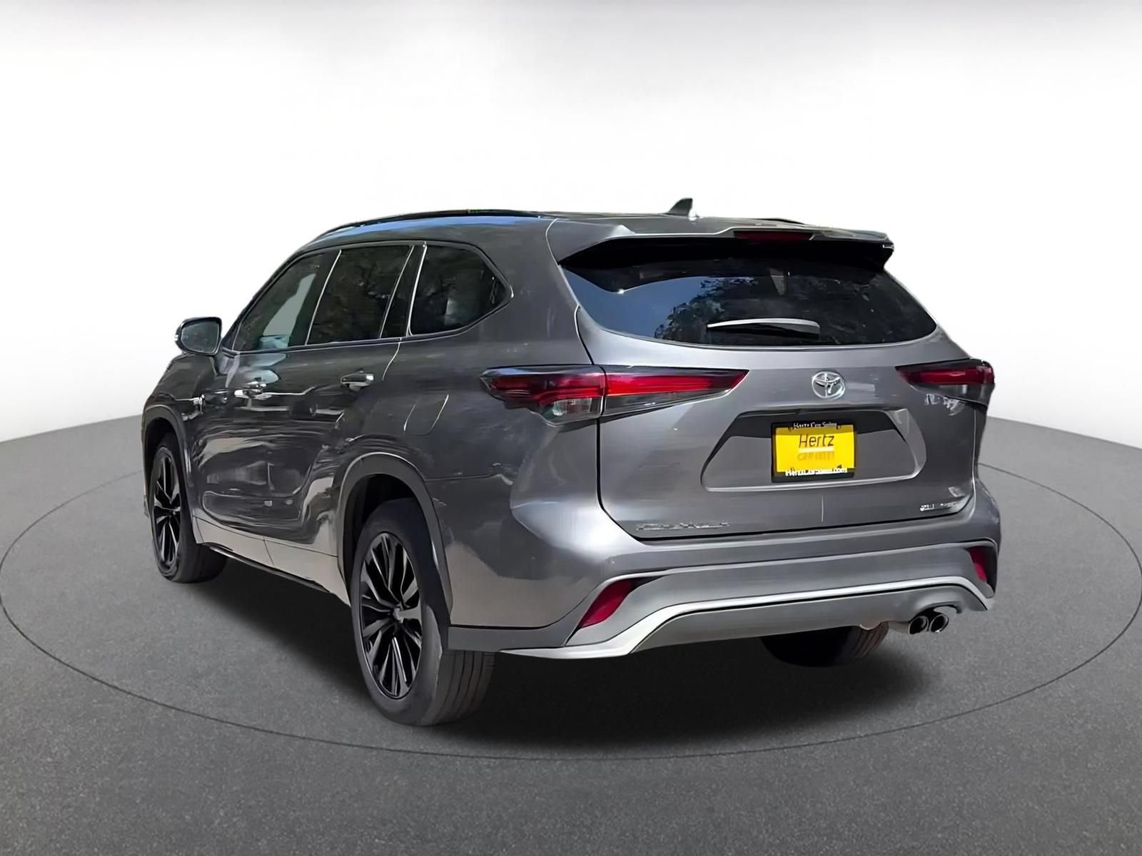 Thumbnail: 2025 Toyota Highlander - 10