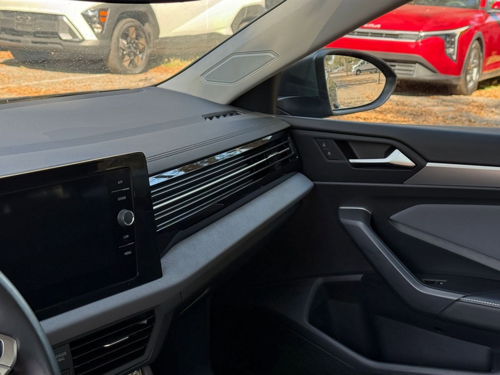 Thumbnail: 2025 Volkswagen Jetta - 30