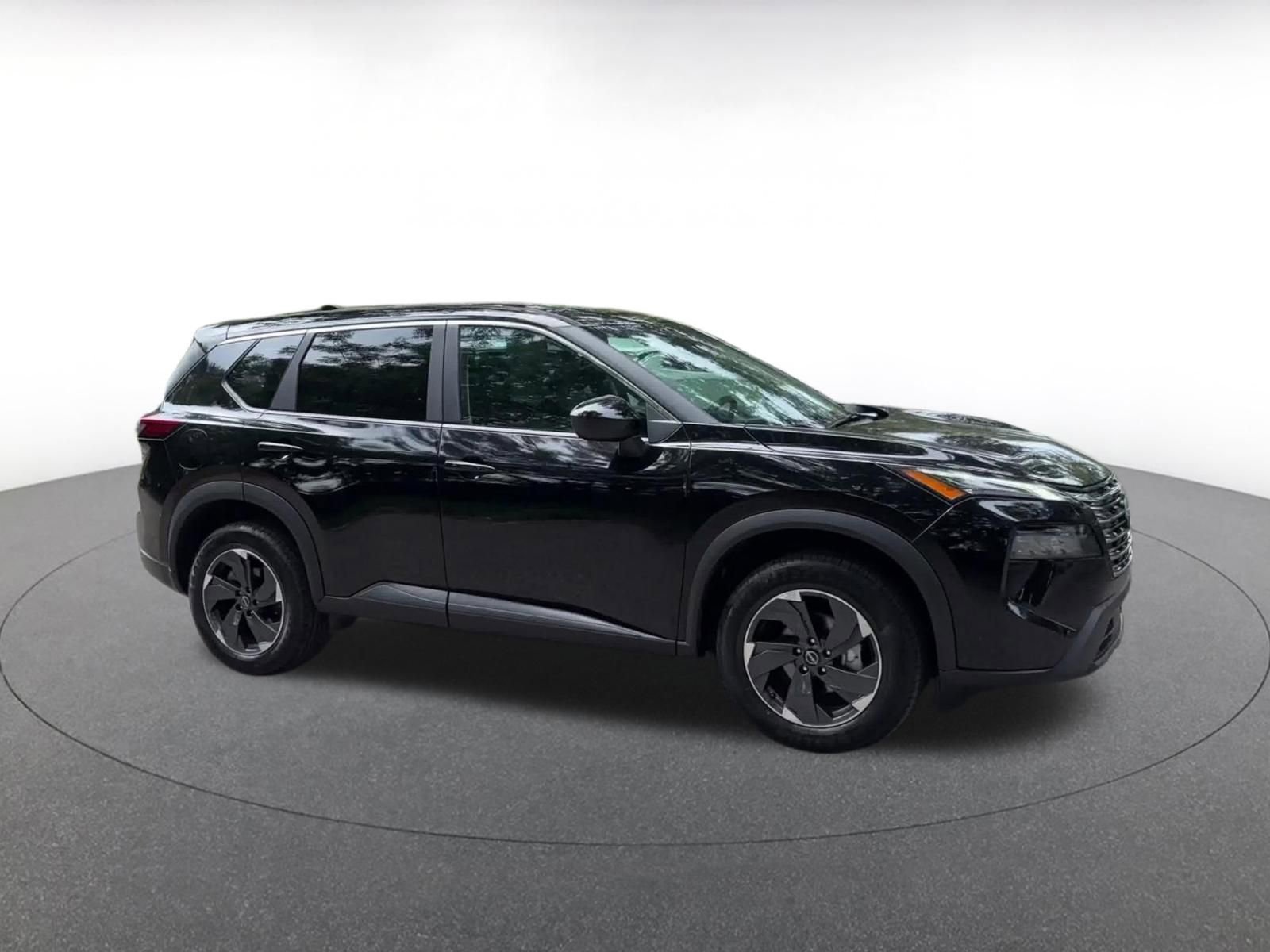 Thumbnail: 2025 Nissan Rogue - 2