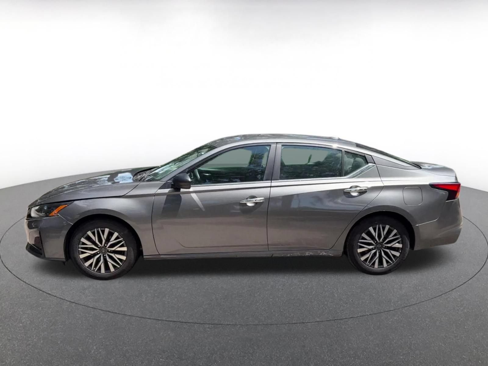 Thumbnail: 2025 Nissan Altima - 8