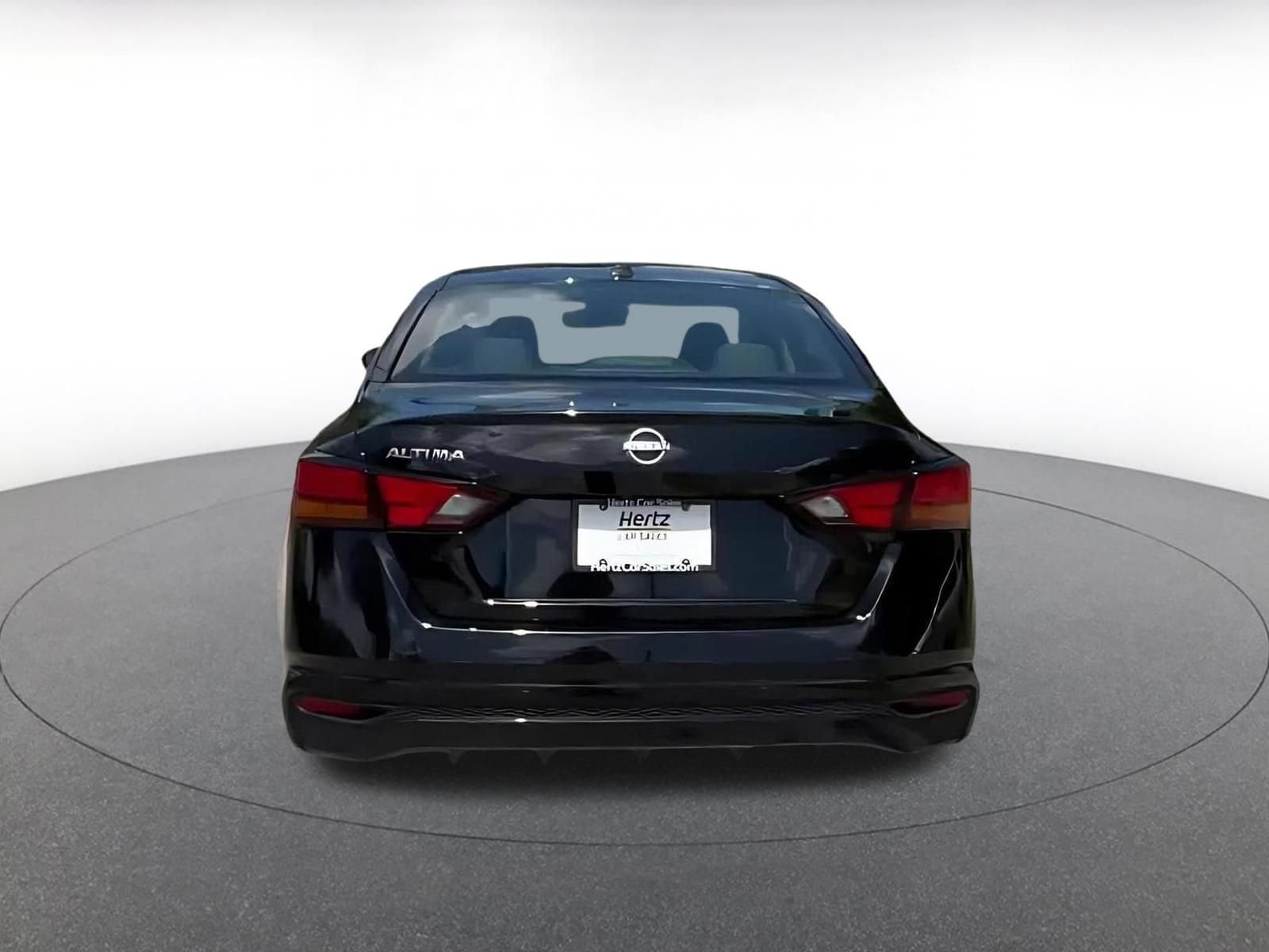 Thumbnail: 2025 Nissan Altima - 12
