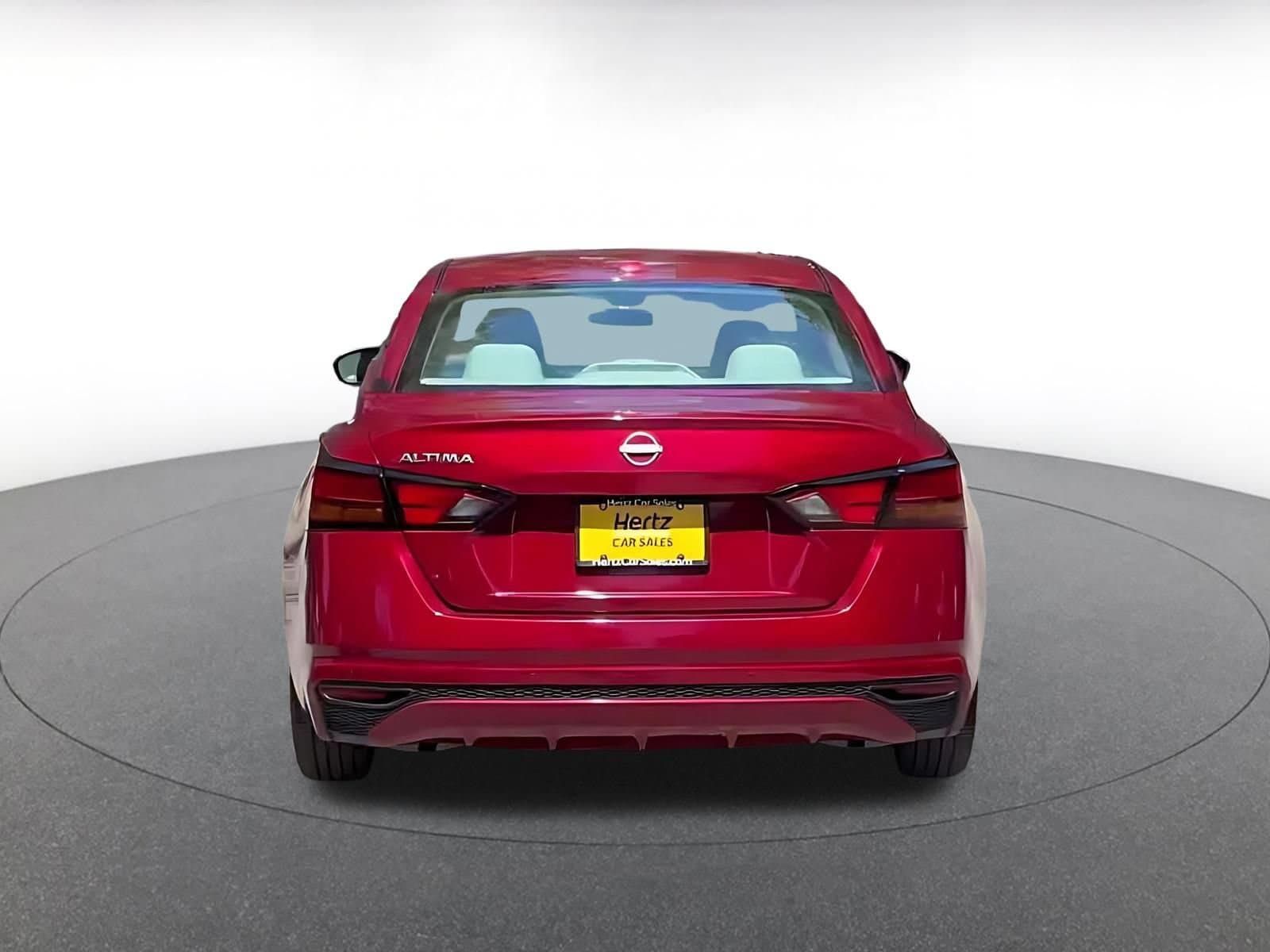 Thumbnail: 2025 Nissan Altima - 10