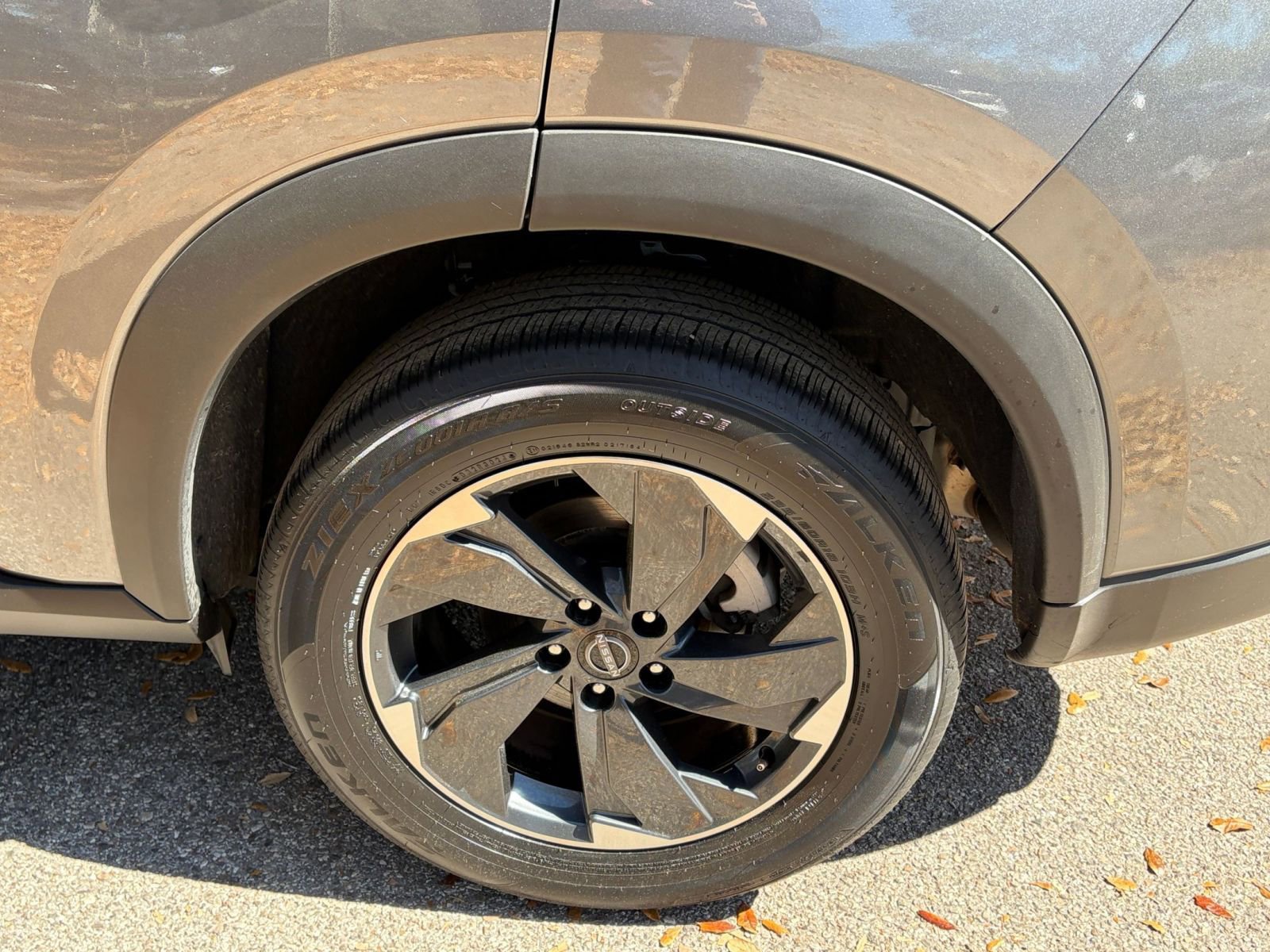 Thumbnail: 2025 Nissan Rogue - 25