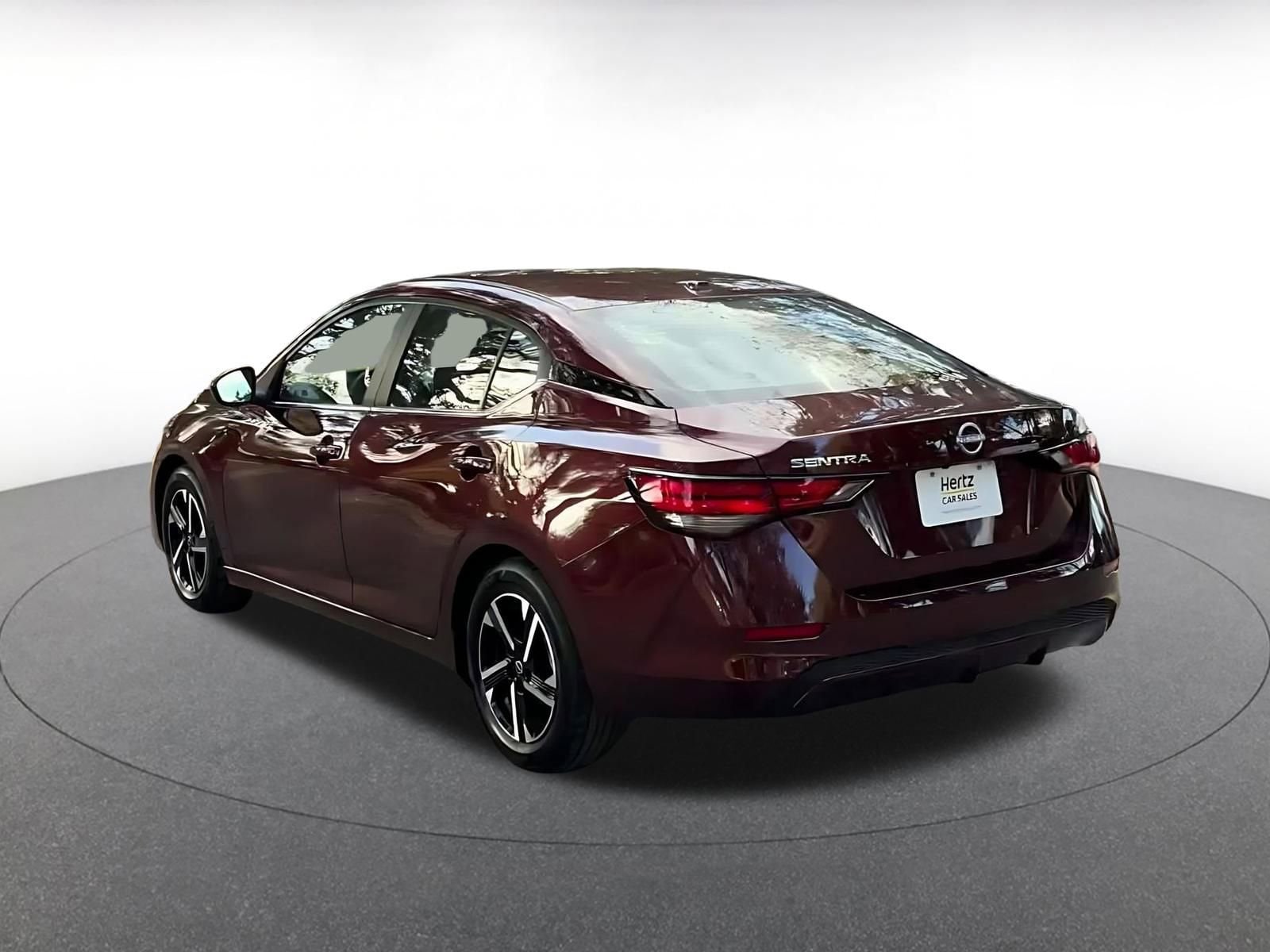 Thumbnail: 2025 Nissan Sentra - 11