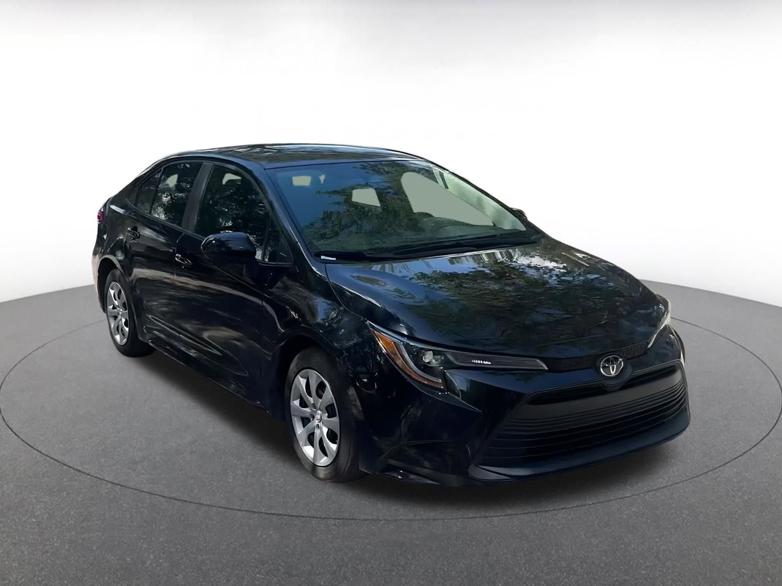 Thumbnail: 2023 Toyota Corolla - 3