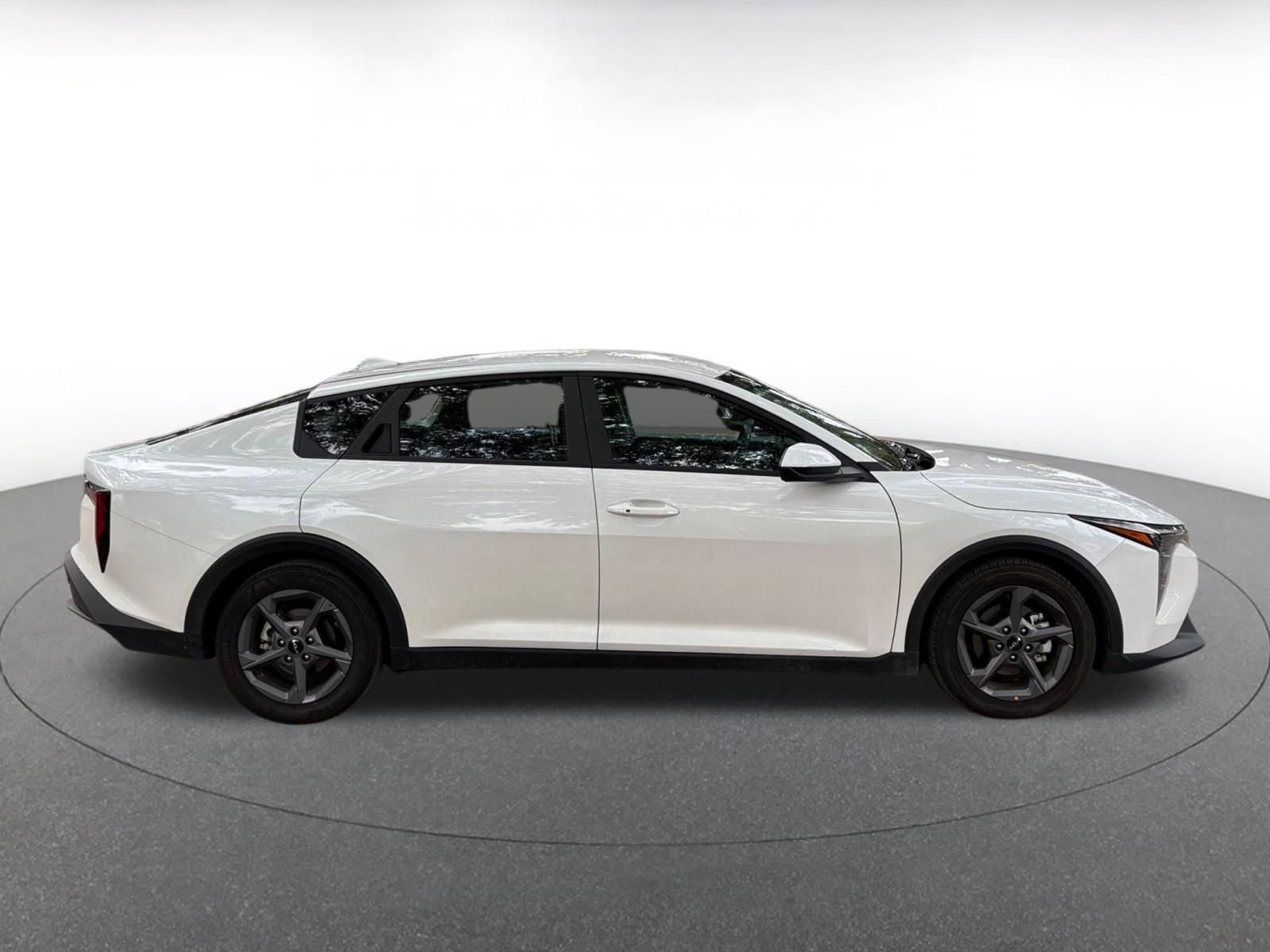 Thumbnail: 2025 Kia K4 - 8
