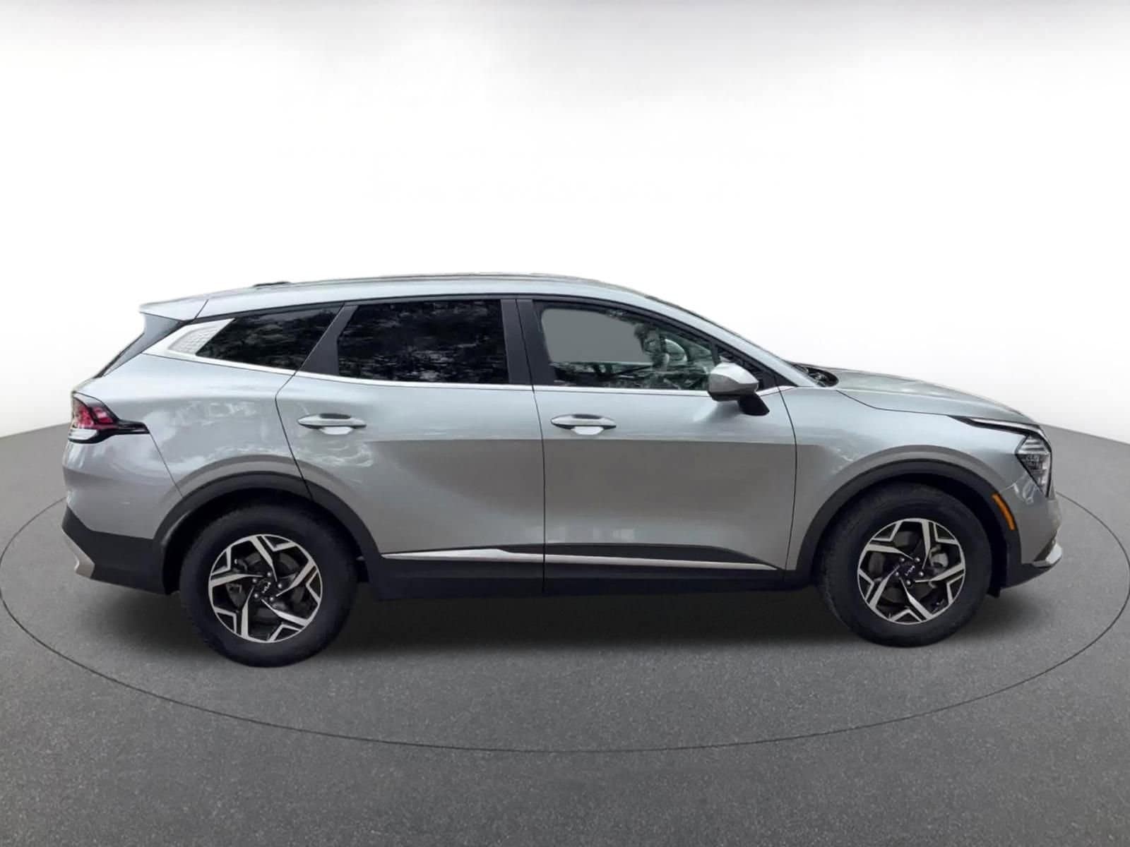 Thumbnail: 2025 Kia Sportage - 16