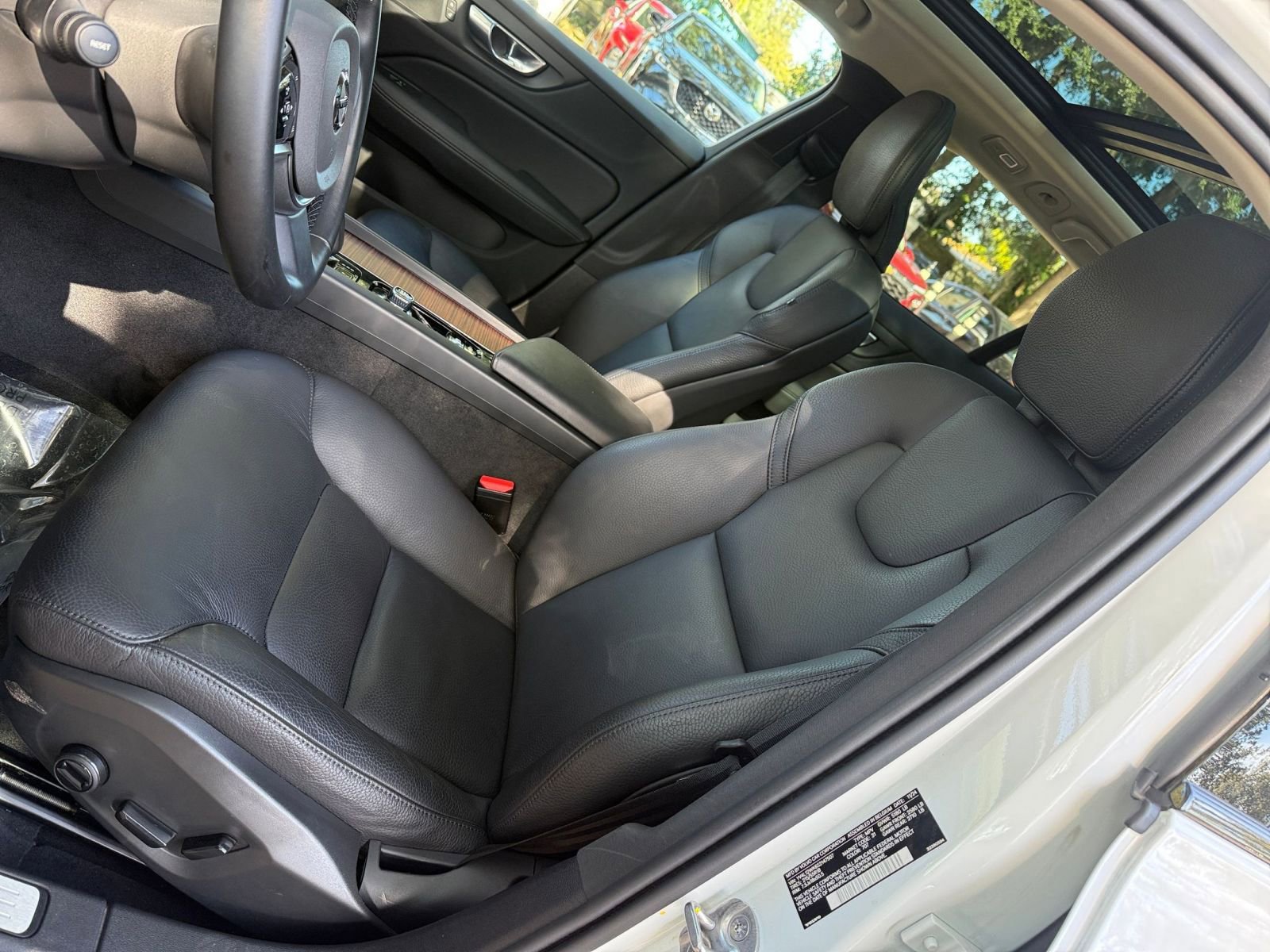 Thumbnail: 2025 Volvo S60 - 21