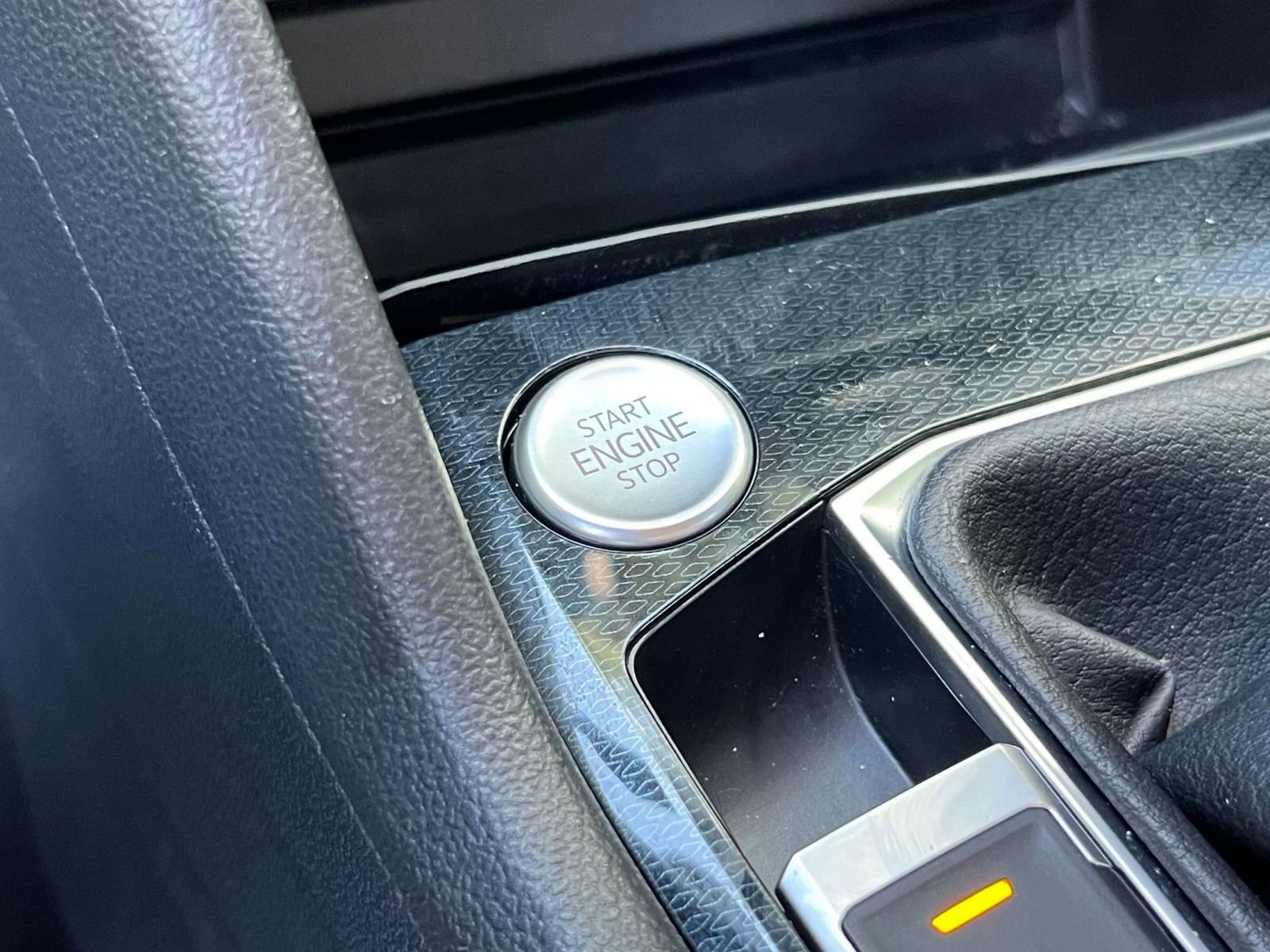 Thumbnail: 2025 Volkswagen Taos - 23