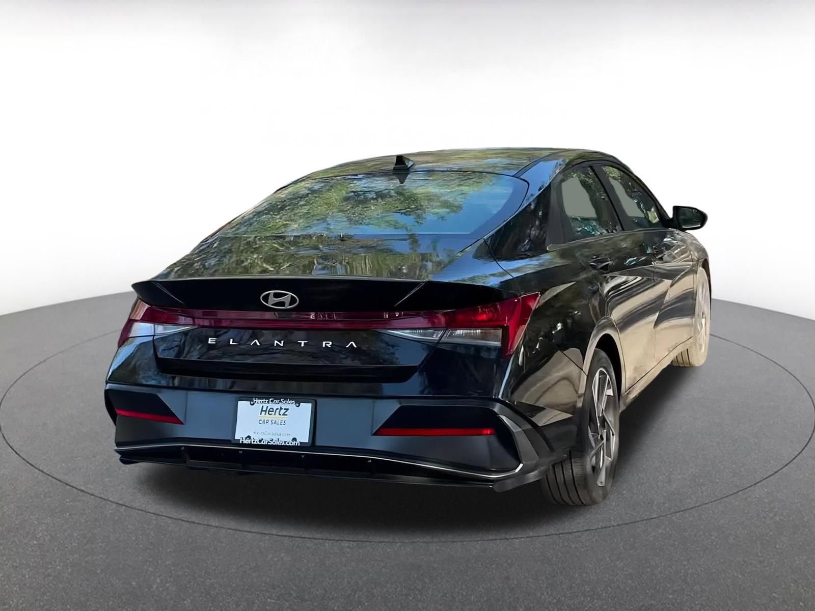 Thumbnail: 2025 Hyundai Elantra - 12