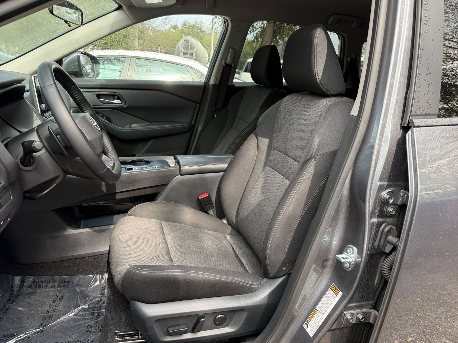 Thumbnail: 2025 Nissan Rogue - 32