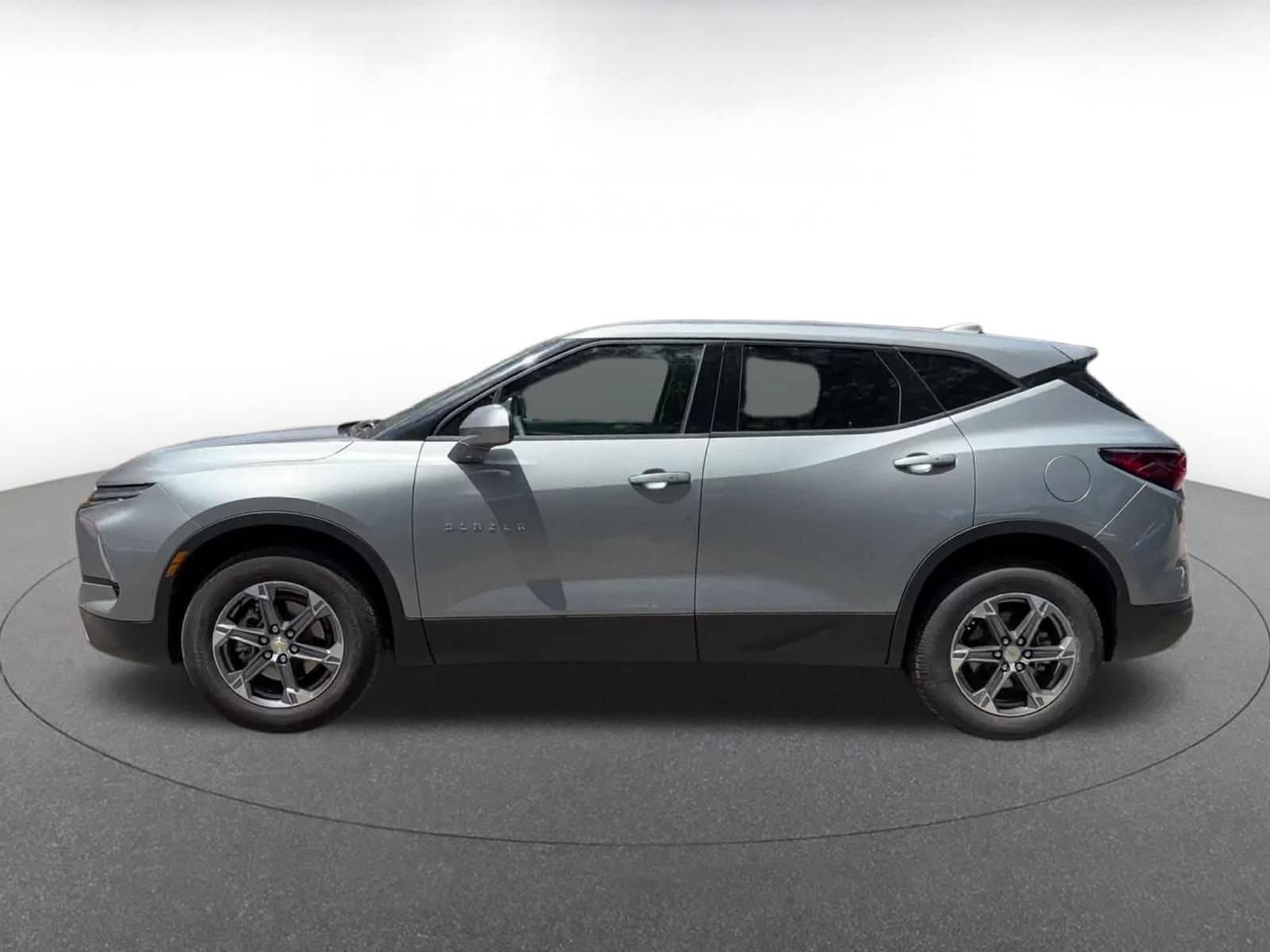 Thumbnail: 2026 Chevrolet Blazer - 8