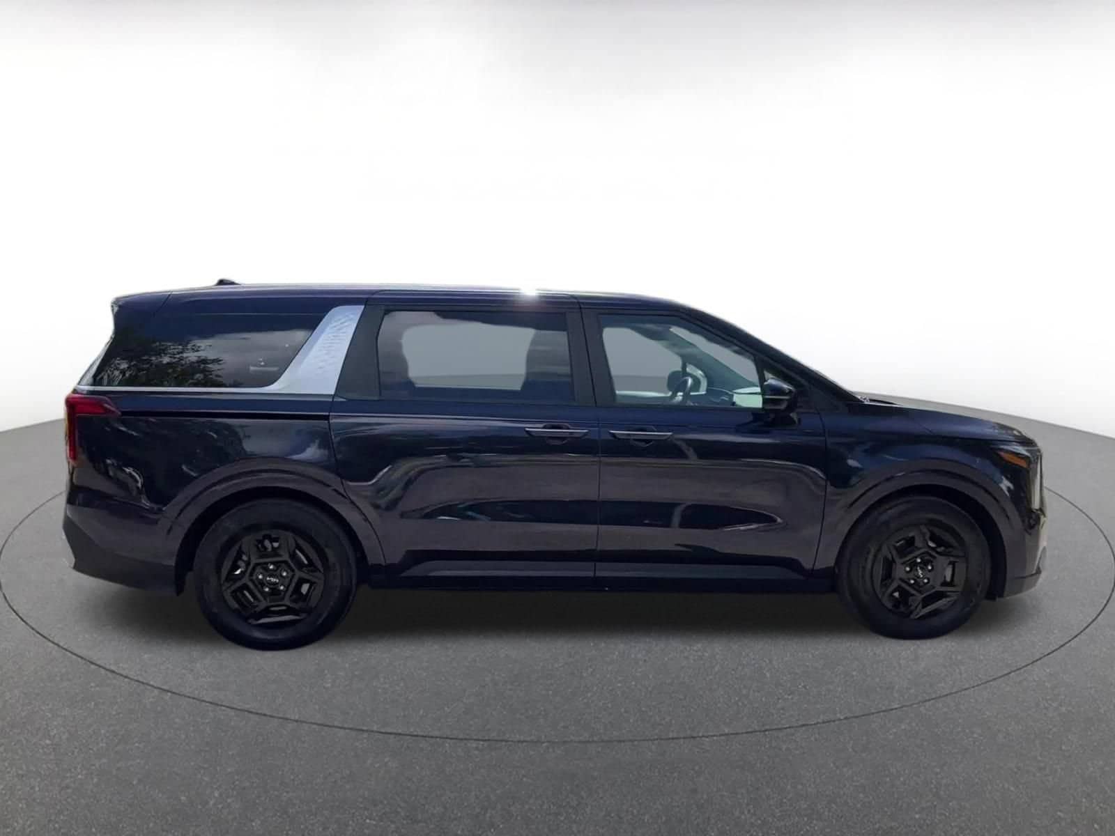 Thumbnail: 2026 Kia Carnival - 15