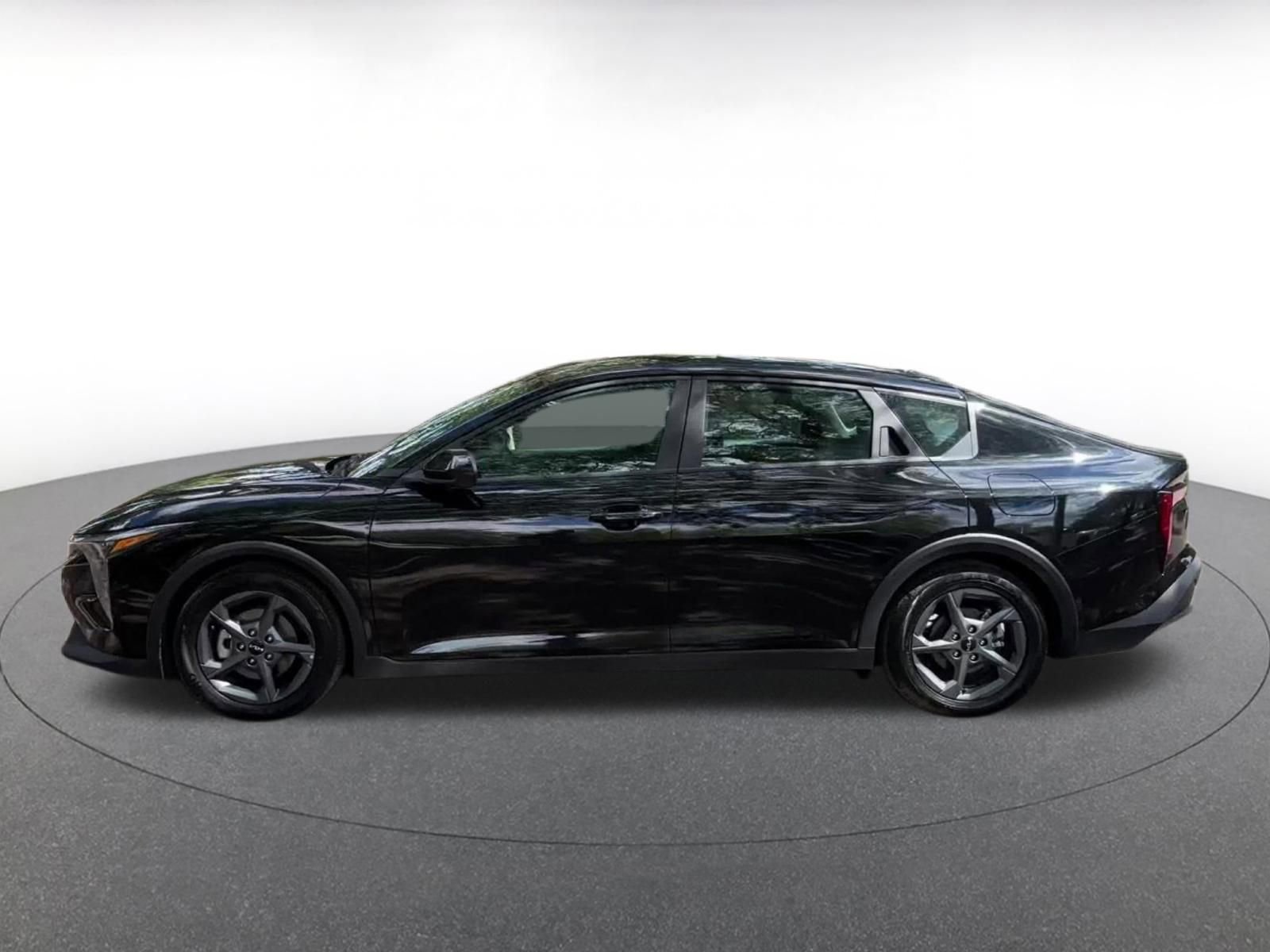 Thumbnail: 2025 Kia K4 - 9