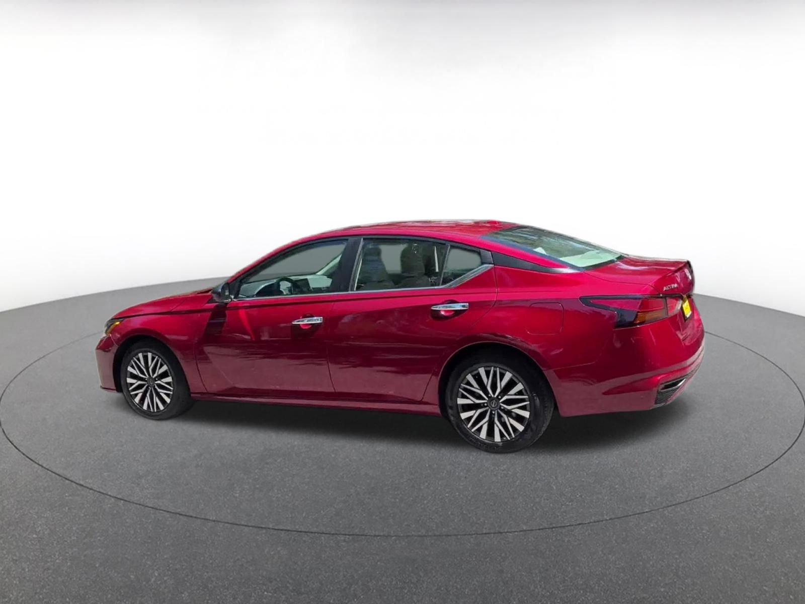 Thumbnail: 2025 Nissan Altima - 8