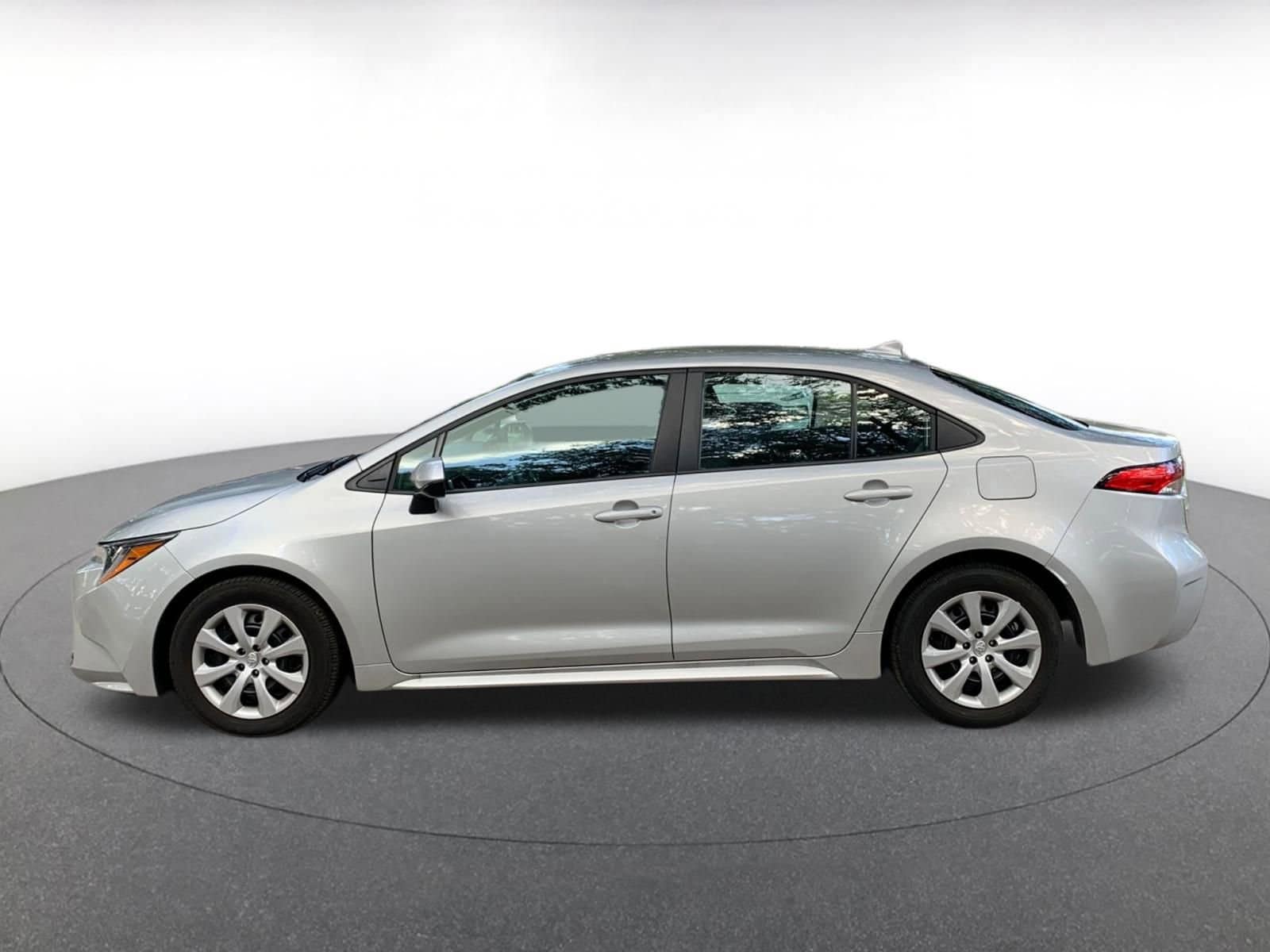 Thumbnail: 2024 Toyota Corolla - 4