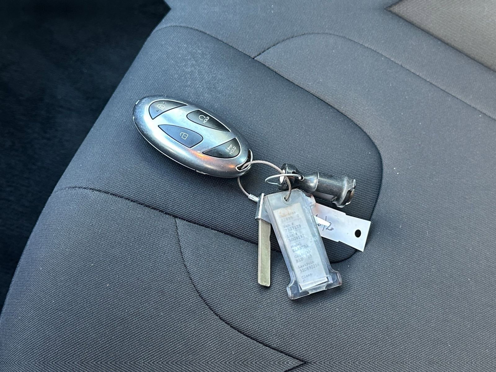 Thumbnail: 2025 Hyundai Elantra - 18