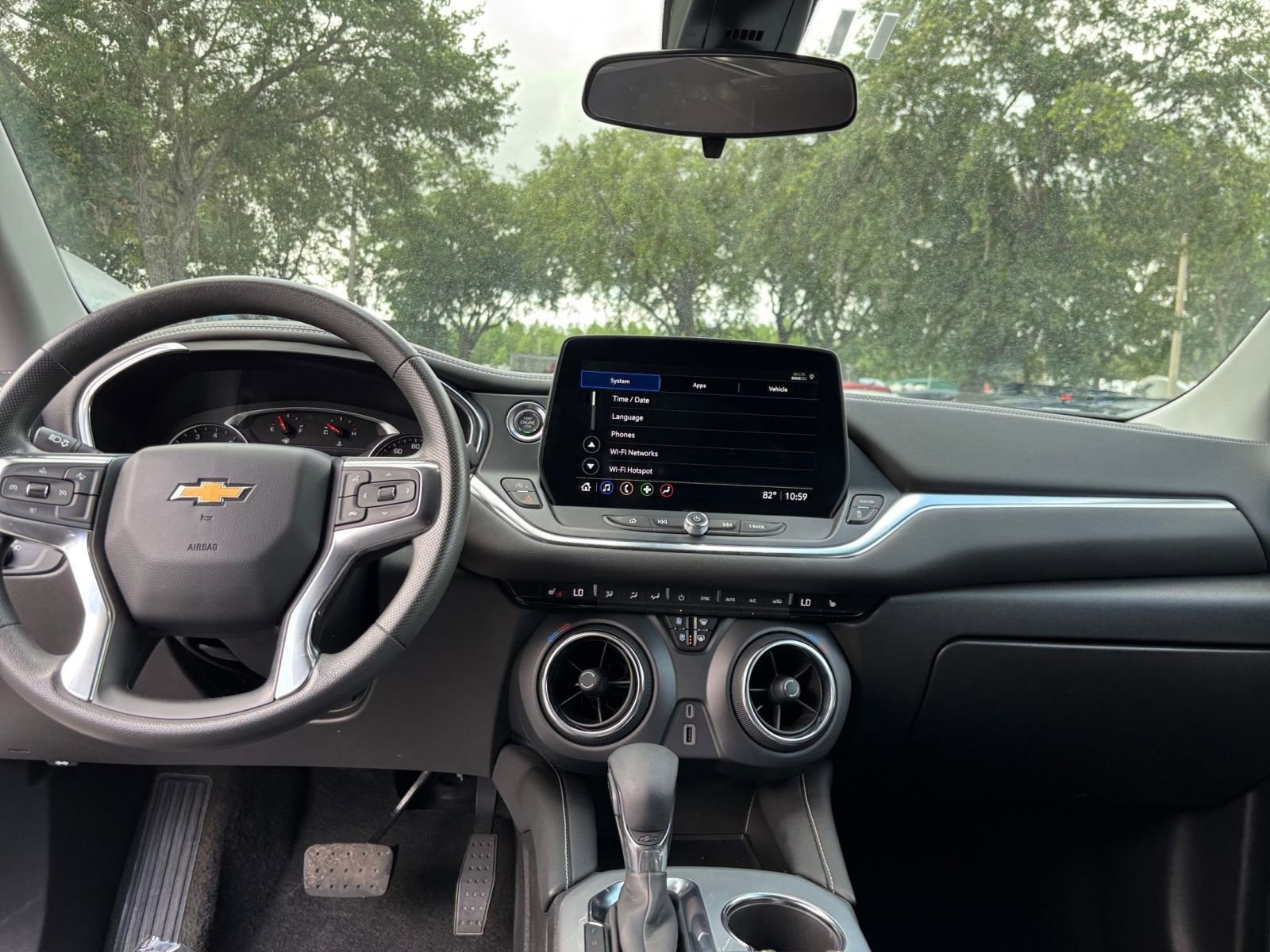 Thumbnail: 2025 Chevrolet Blazer - 33