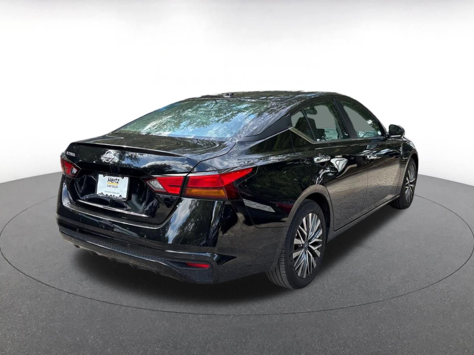 Thumbnail: 2025 Nissan Altima - 7