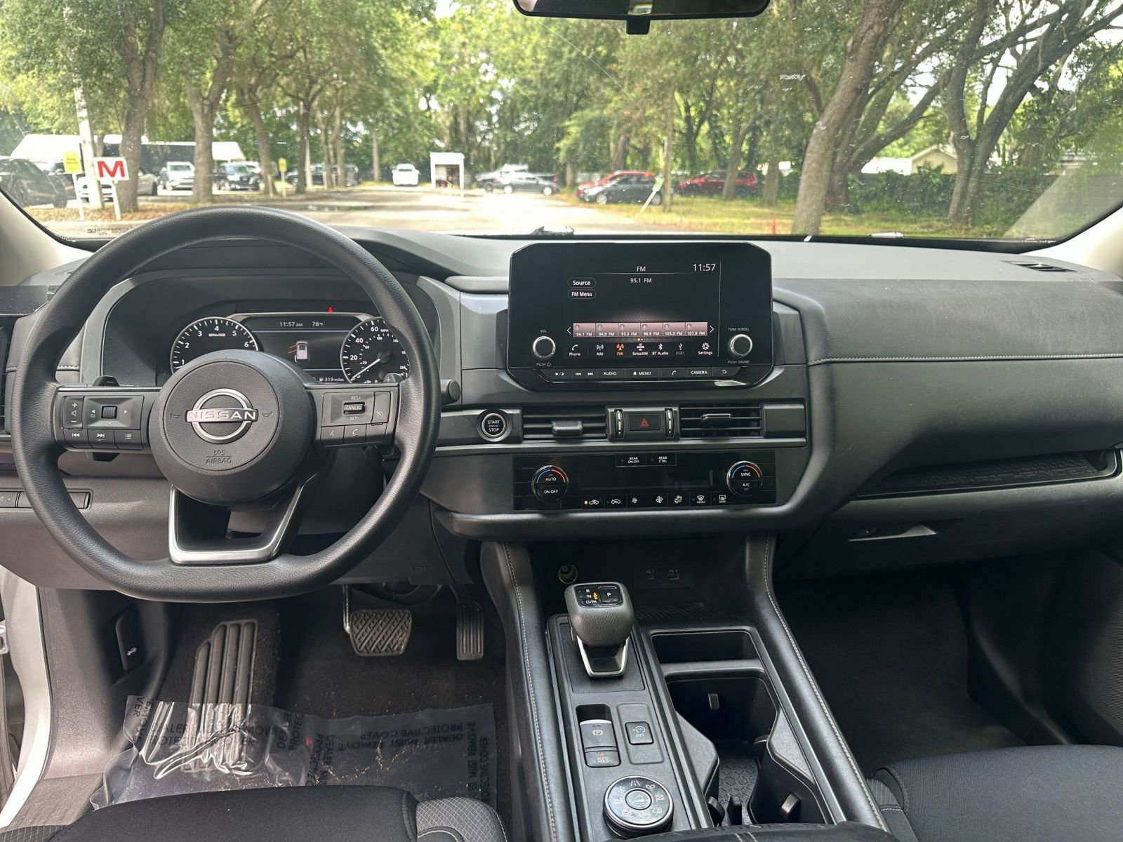 Thumbnail: 2023 Nissan Pathfinder - 27