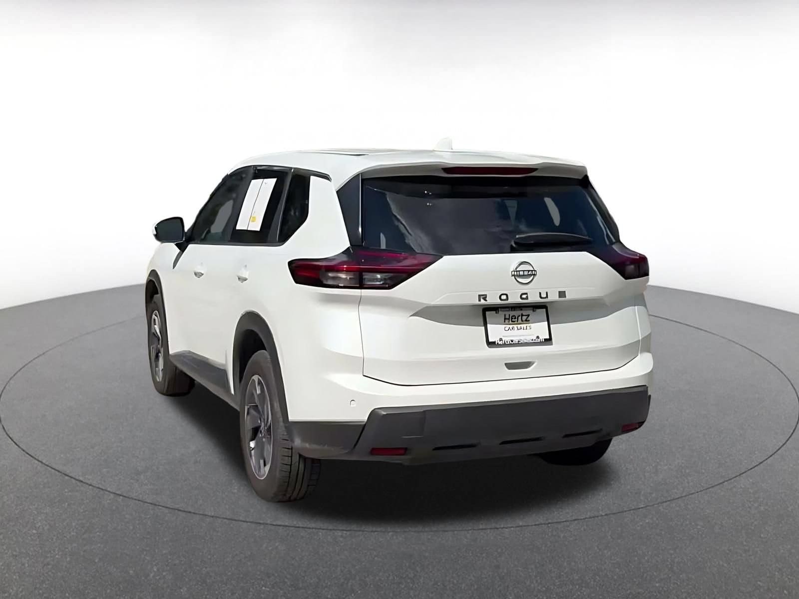 Thumbnail: 2025 Nissan Rogue - 10