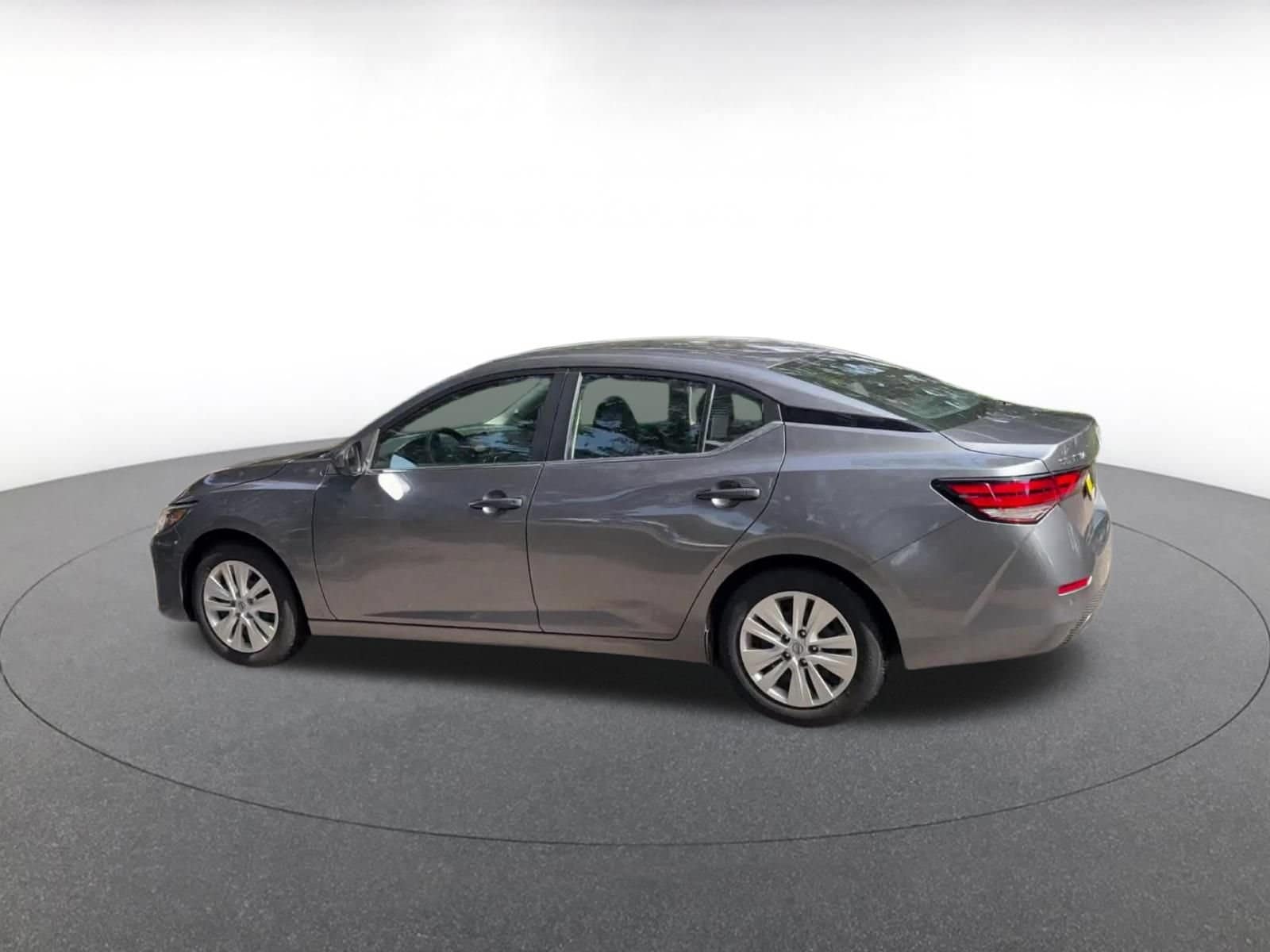 Thumbnail: 2025 Nissan Sentra - 9