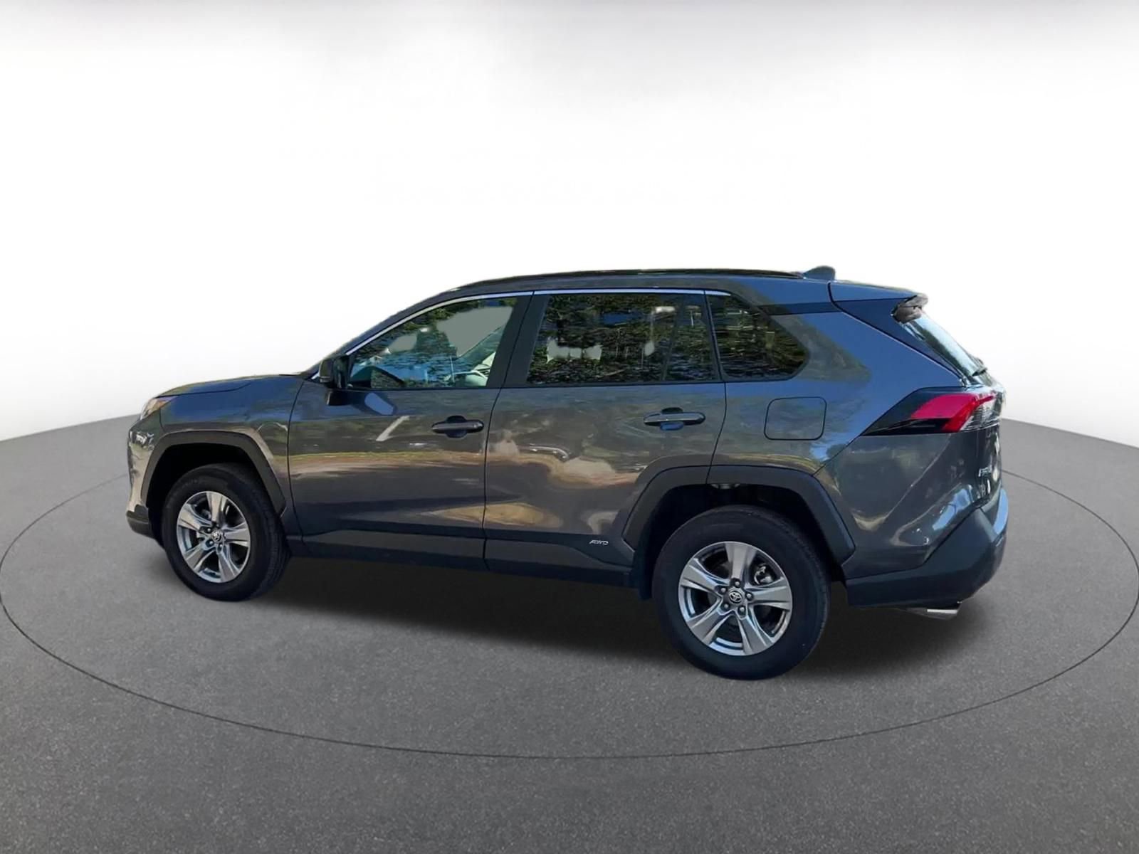 Thumbnail: 2025 Toyota RAV4 - 10