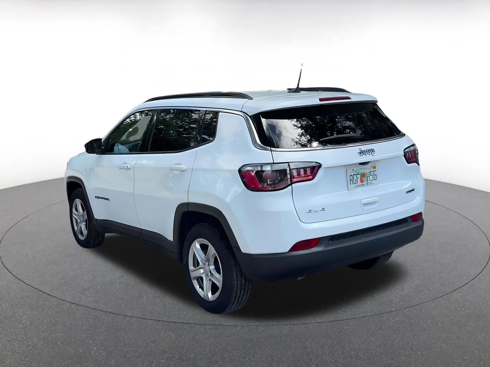 Thumbnail: 2023 Jeep Compass - 11