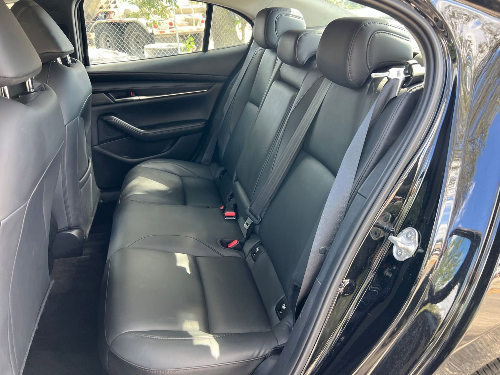 Thumbnail: 2025 Mazda Mazda3 - 32