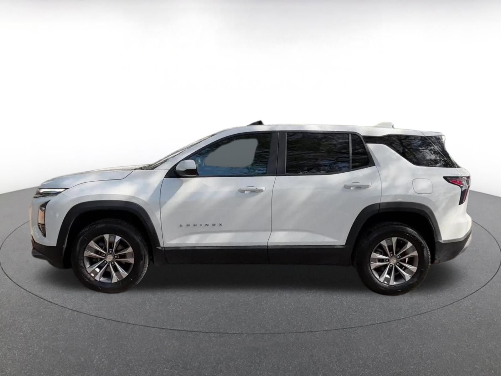 Thumbnail: 2025 Chevrolet Equinox - 9