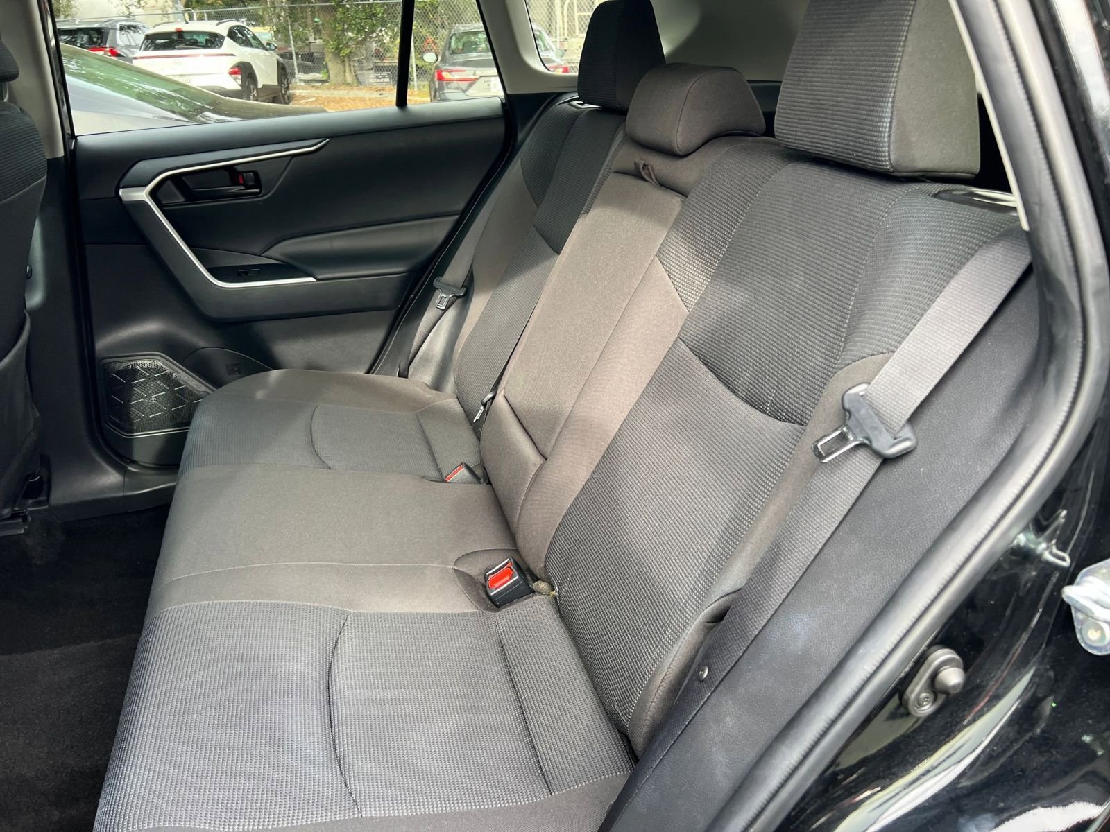 Thumbnail: 2025 Toyota RAV4 - 31