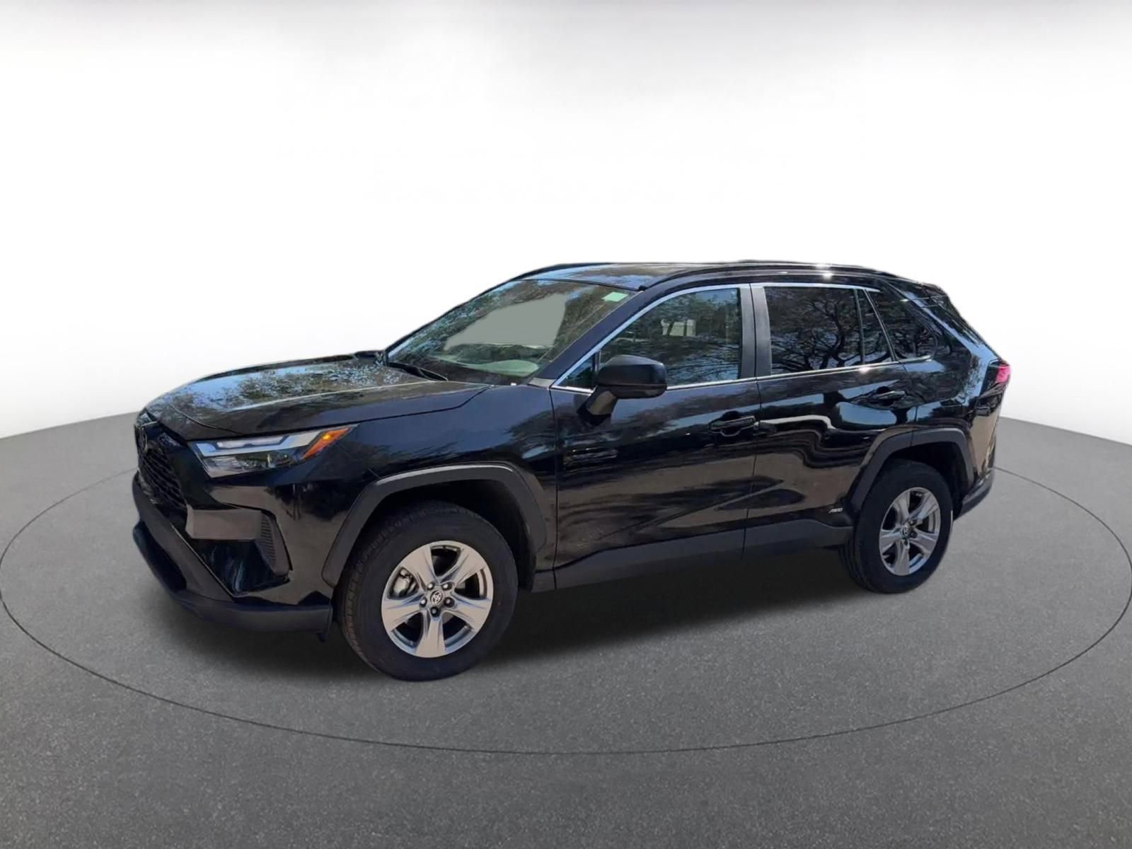 Thumbnail: 2025 Toyota RAV4 - 8