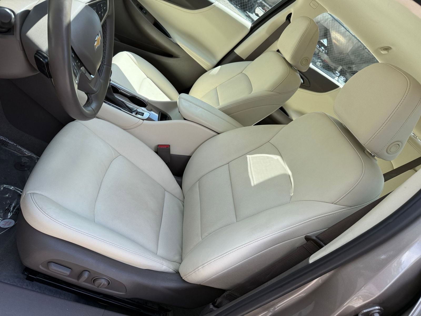 Thumbnail: 2024 Chevrolet Malibu - 21