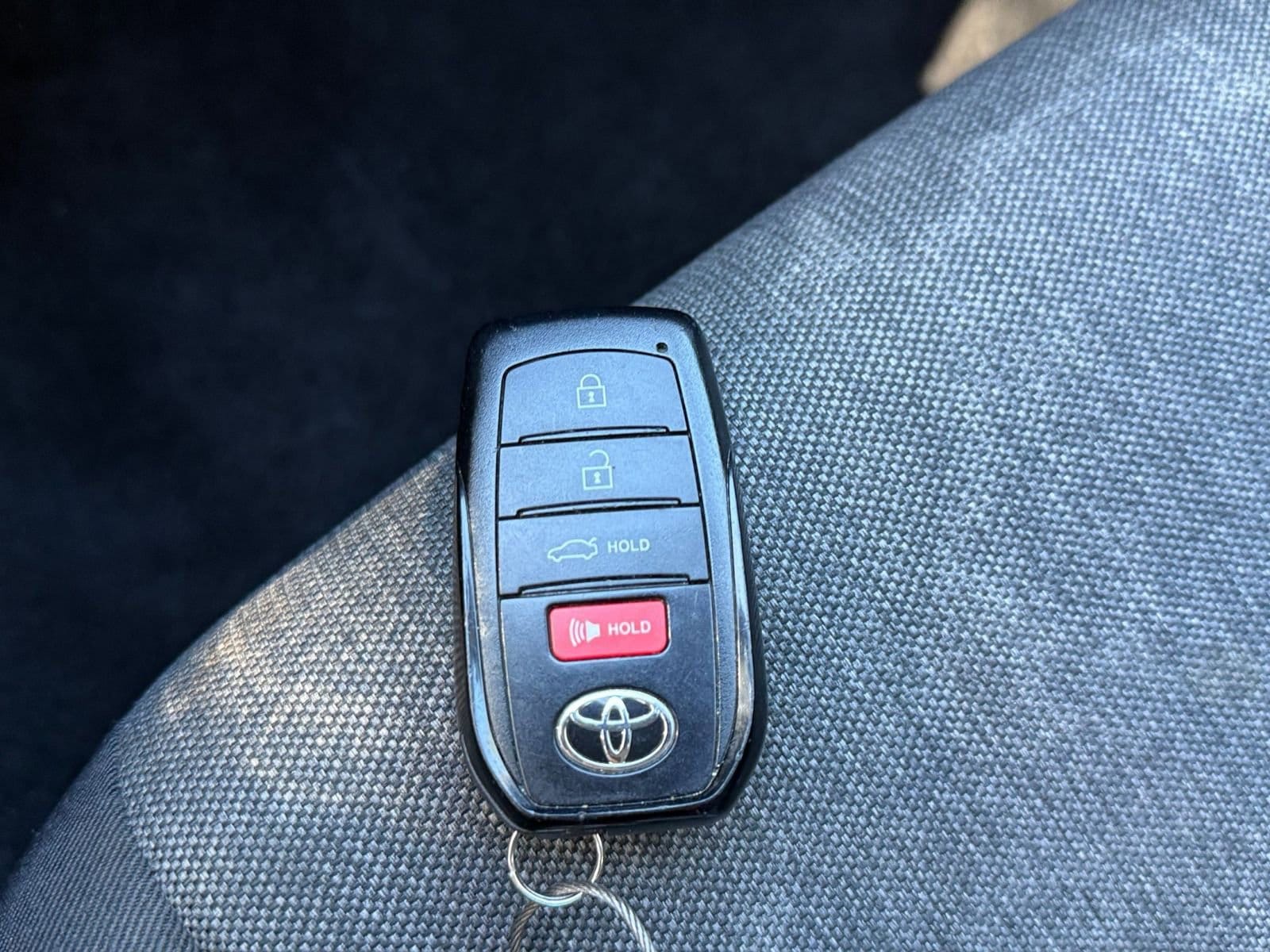 Thumbnail: 2025 Toyota Camry - 18